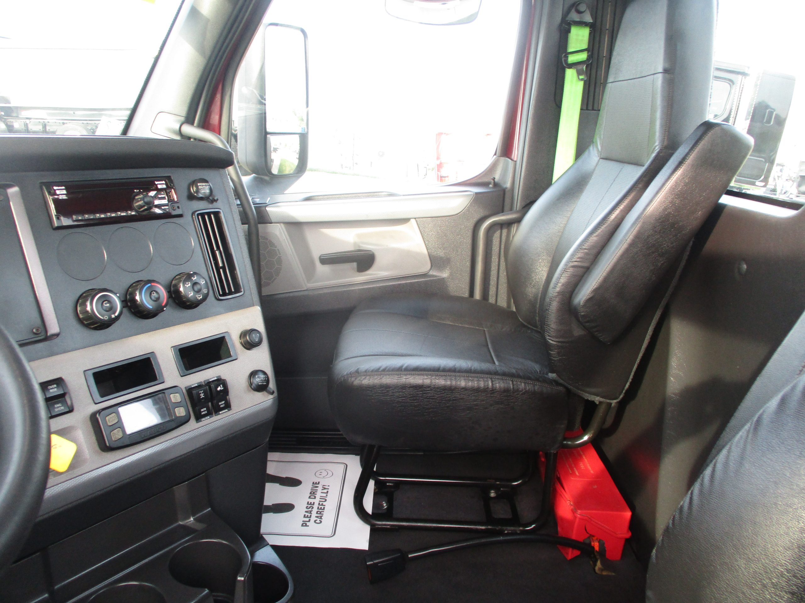 2021 Freightliner PE116 - image 6 of 6