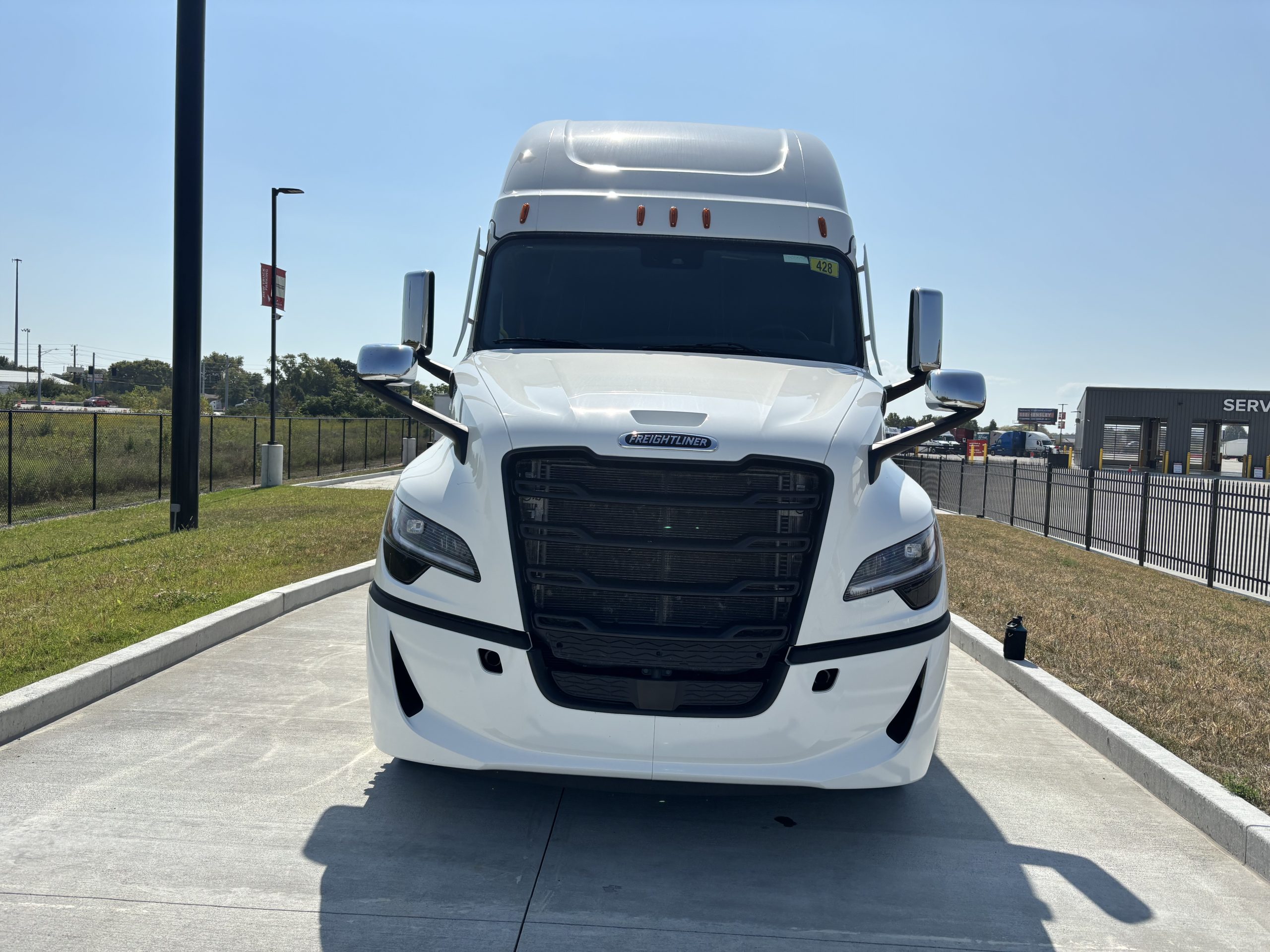 2026 Freightliner M2 106+ - image 2 of 6
