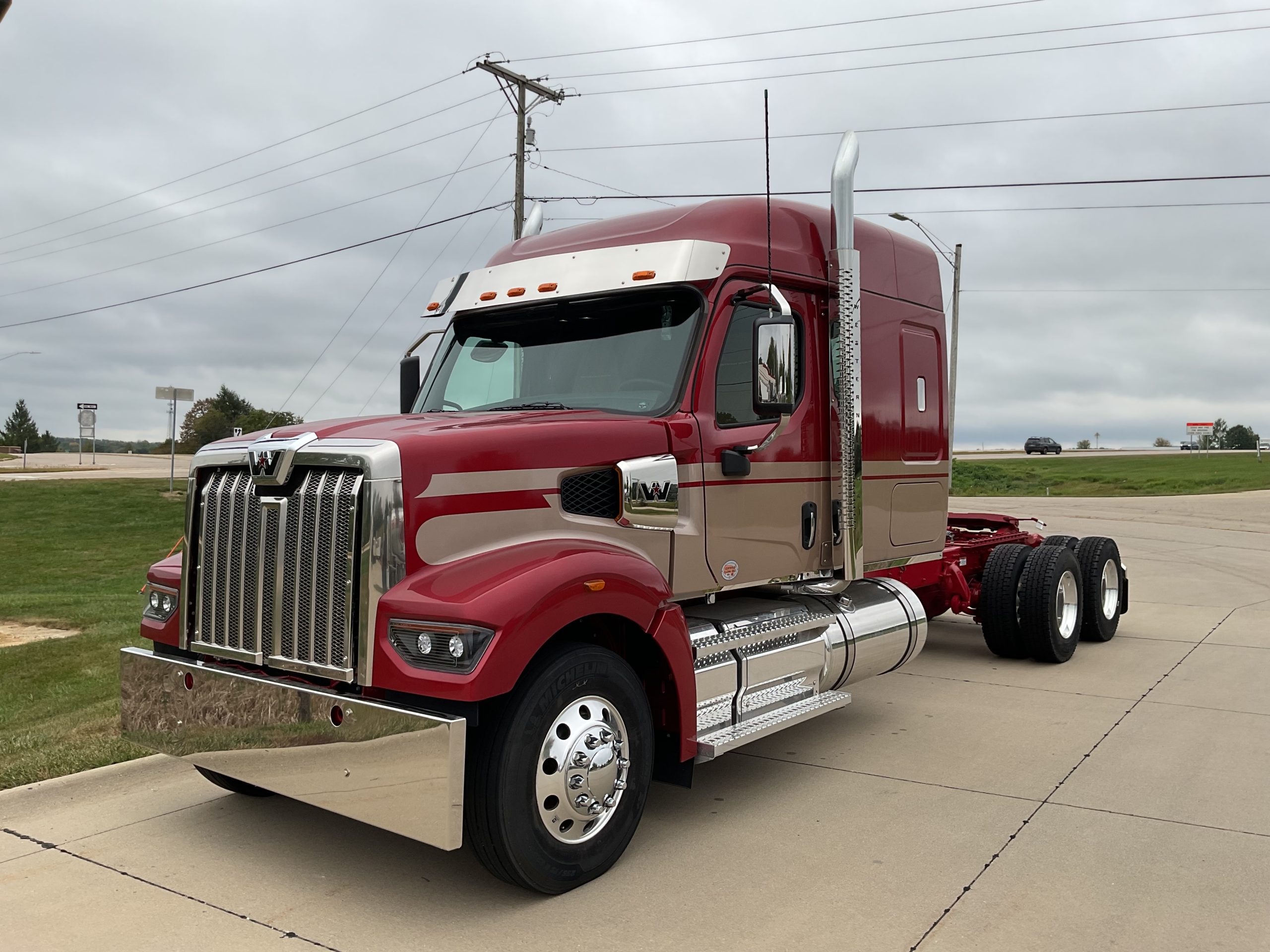 2025 Western Star 49X 2025 Western Star 49X - image 1 of 6