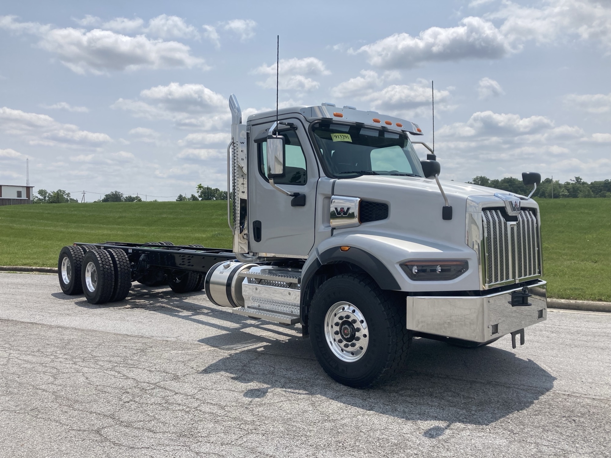 2026 Western Star 49X 2026 Western Star 49X - image 1 of 5