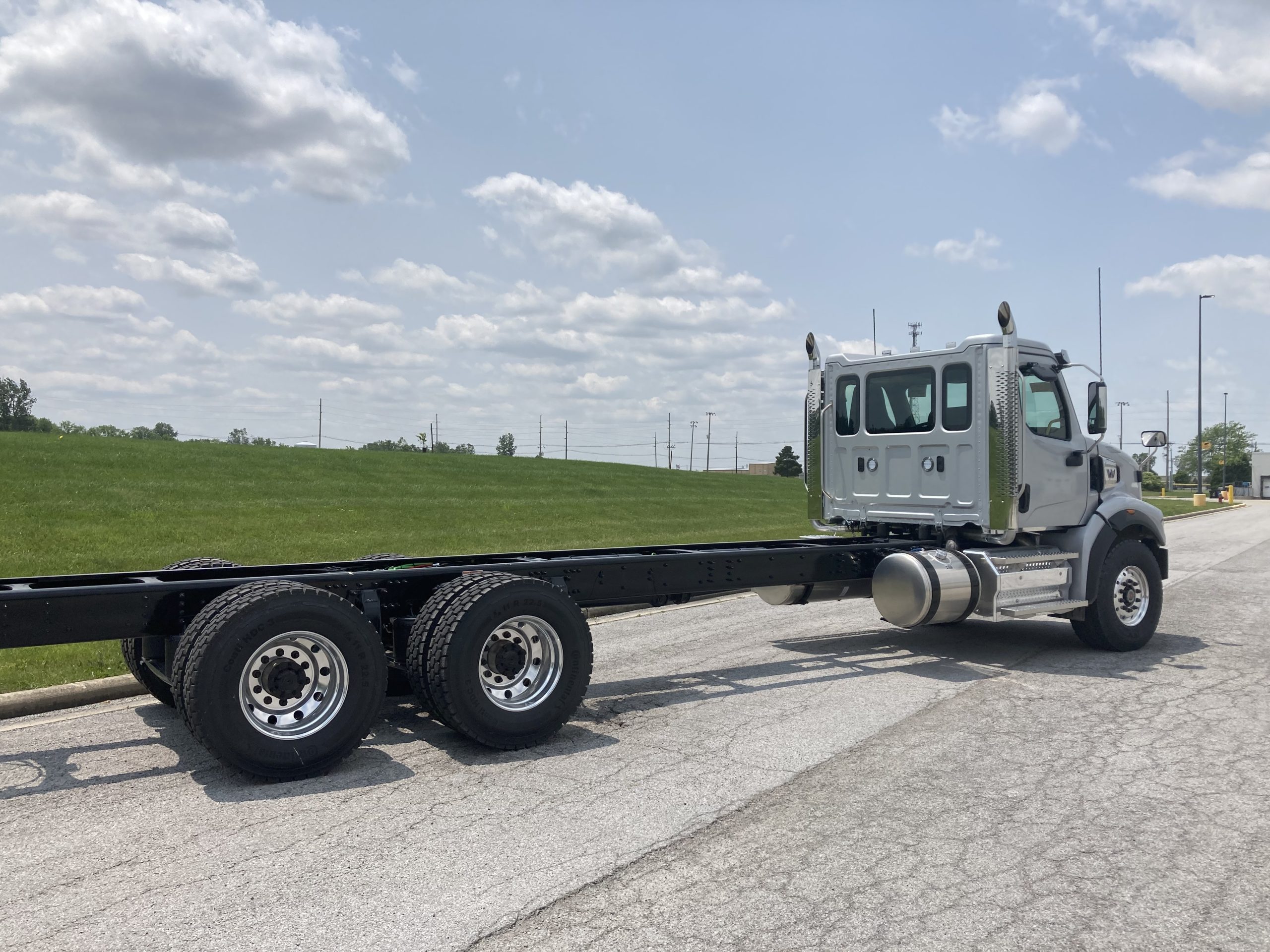 2026 Western Star 49X 2026 Western Star 49X - image 5 of 5