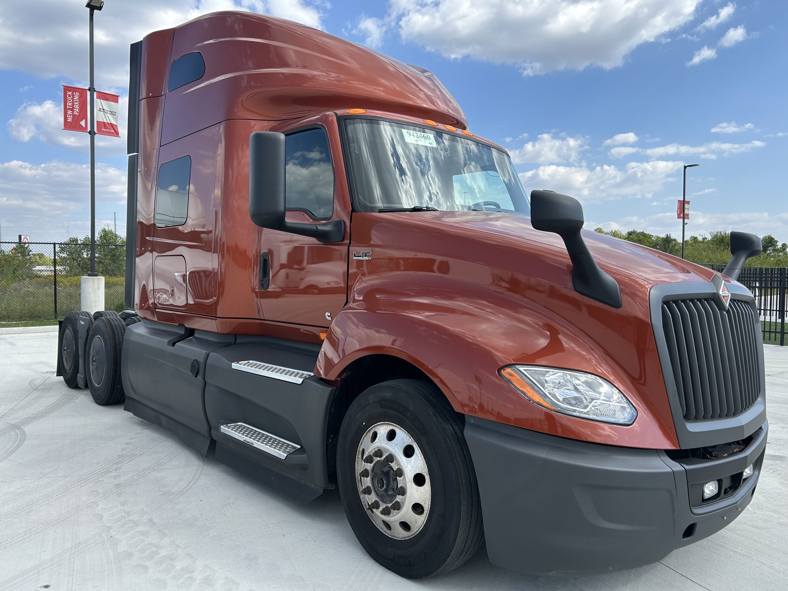 2022 International LT625 2022 International LT625 - image 3 of 6