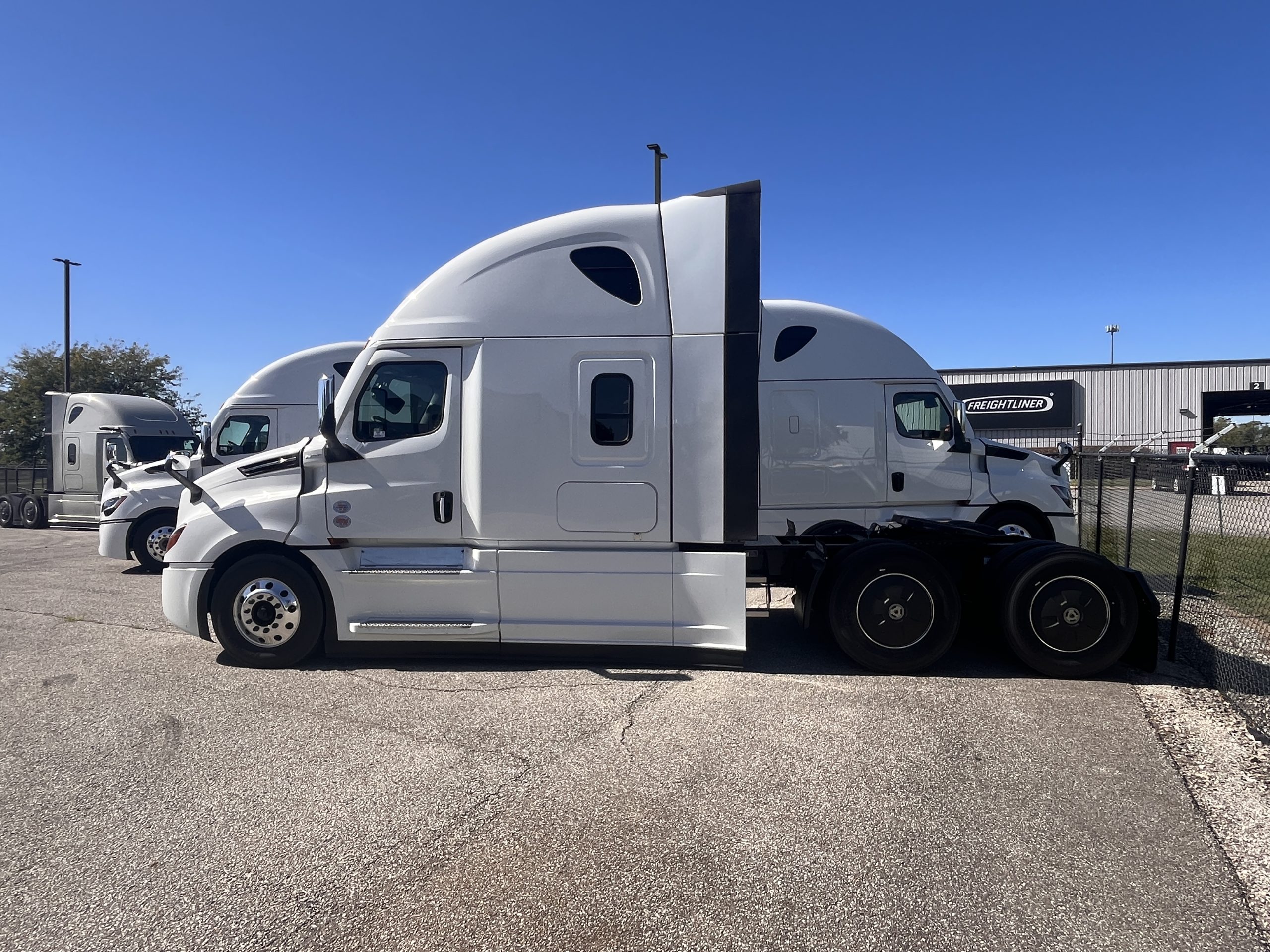 2026 Freightliner PT126SLP 2026 Freightliner PT126SLP - image 4 of 4