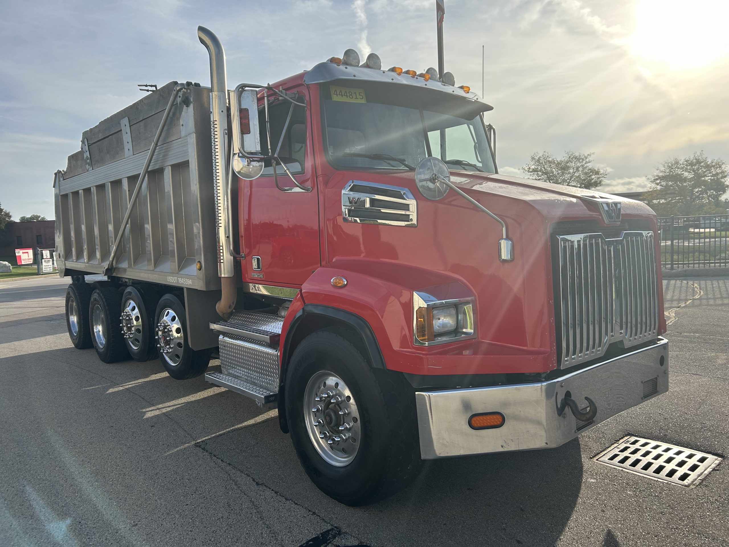 2017 Western Star 4700SB - image 3 of 6