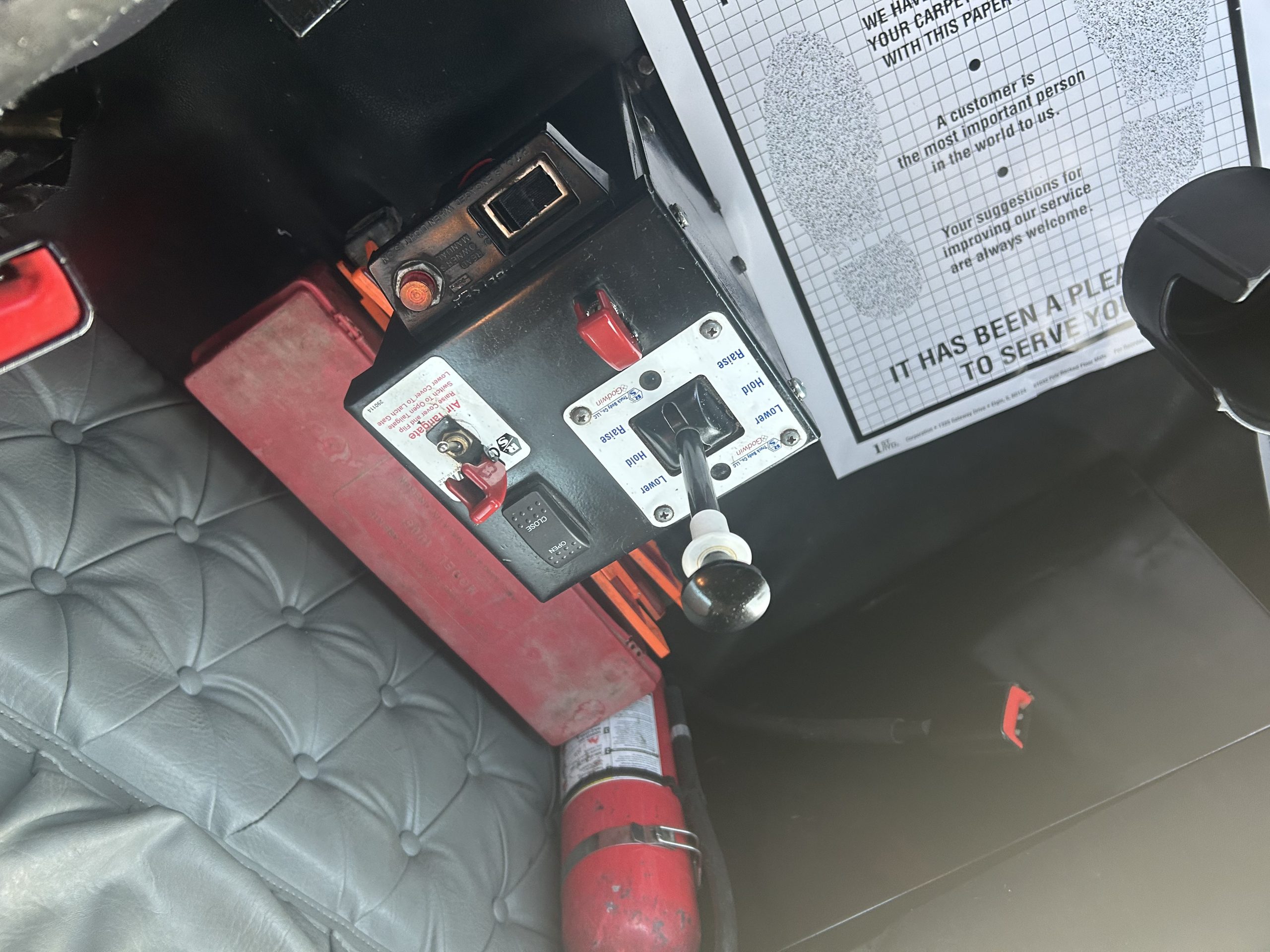 2017 Western Star 4700SB - image 5 of 6