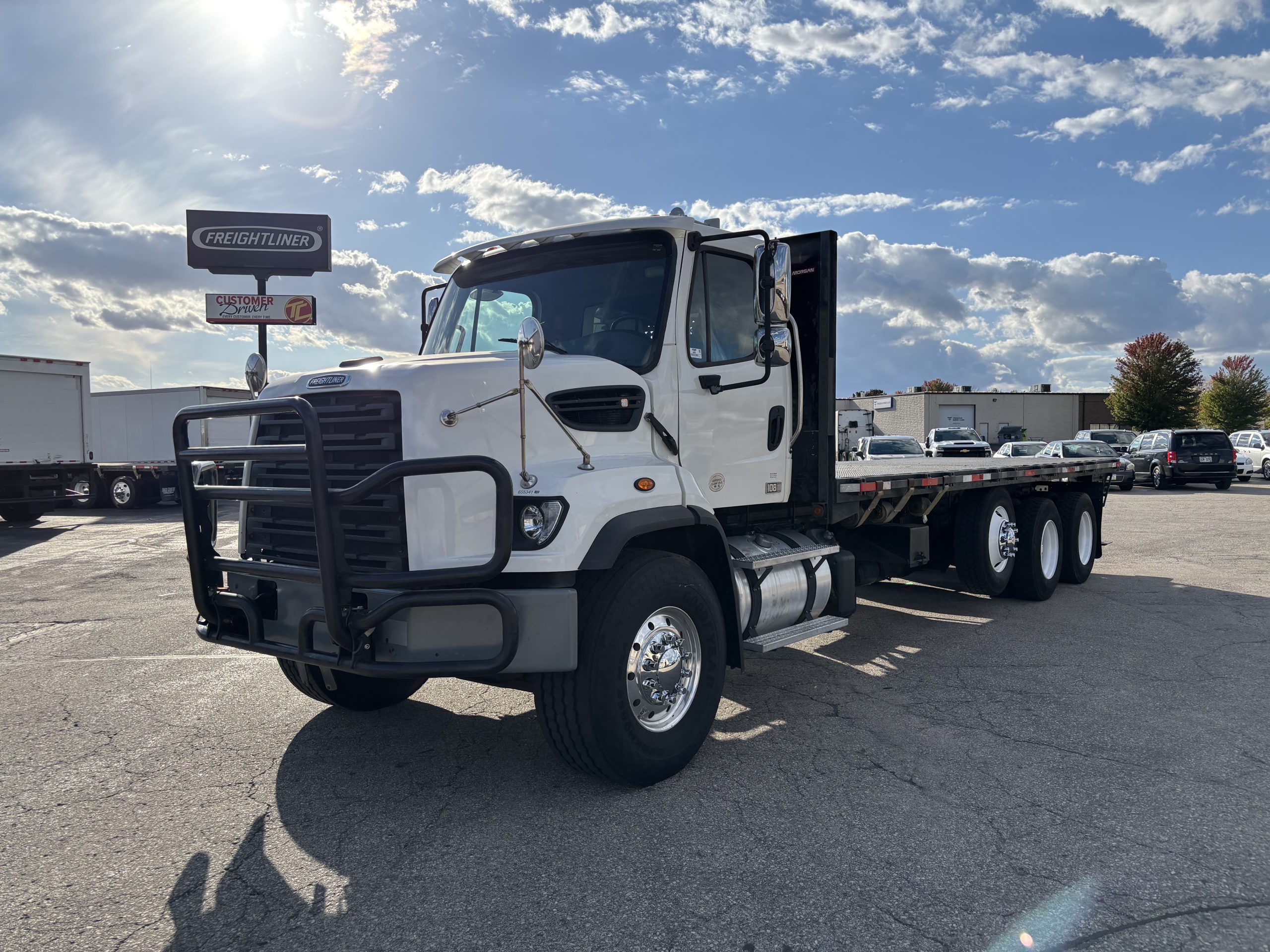 2016 Freightliner 108SD - image 1 of 6