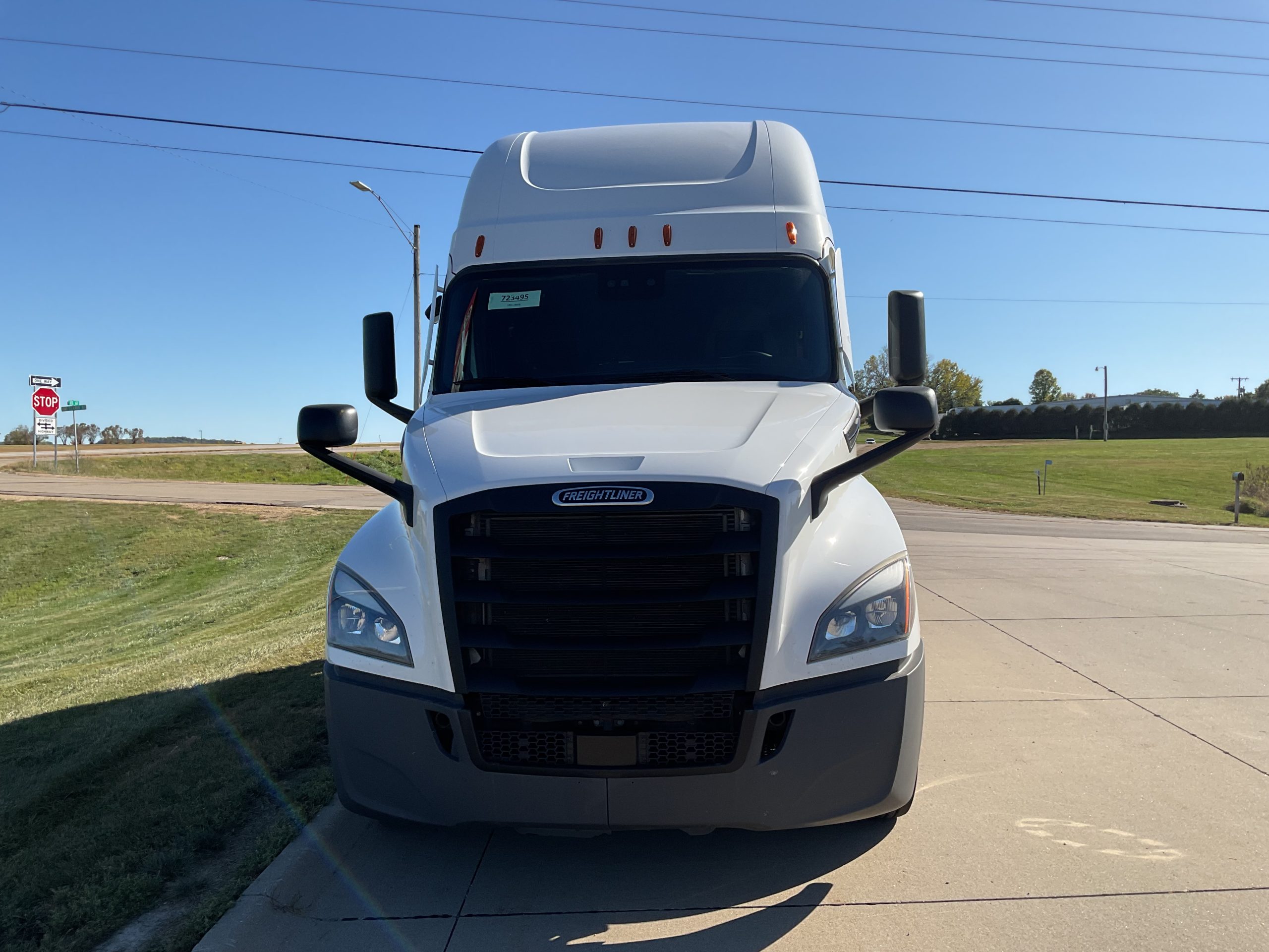 2022 Freightliner PT126 2022 Freightliner PT126 - image 2 of 6