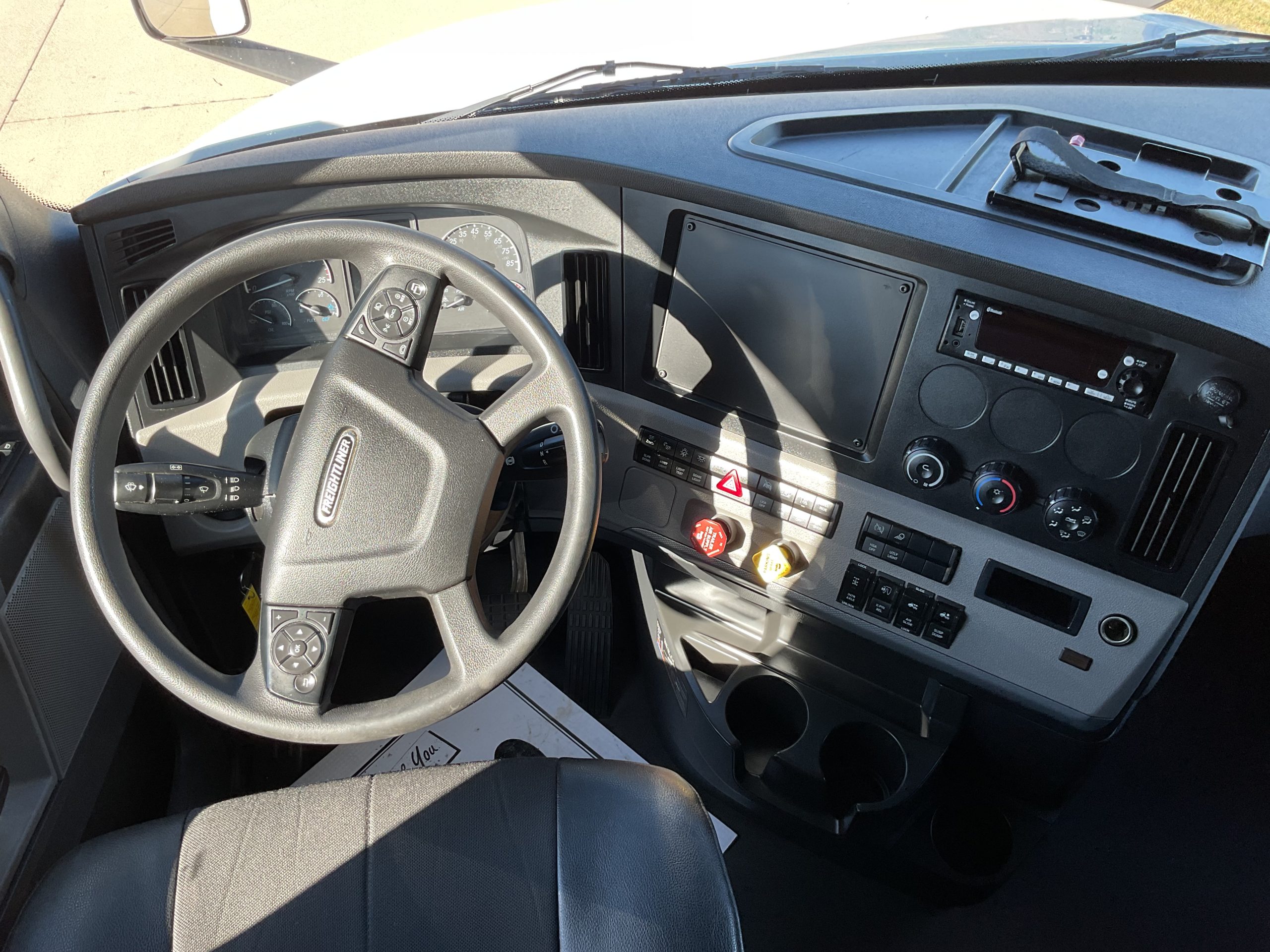 2022 Freightliner PT126 2022 Freightliner PT126 - image 5 of 6