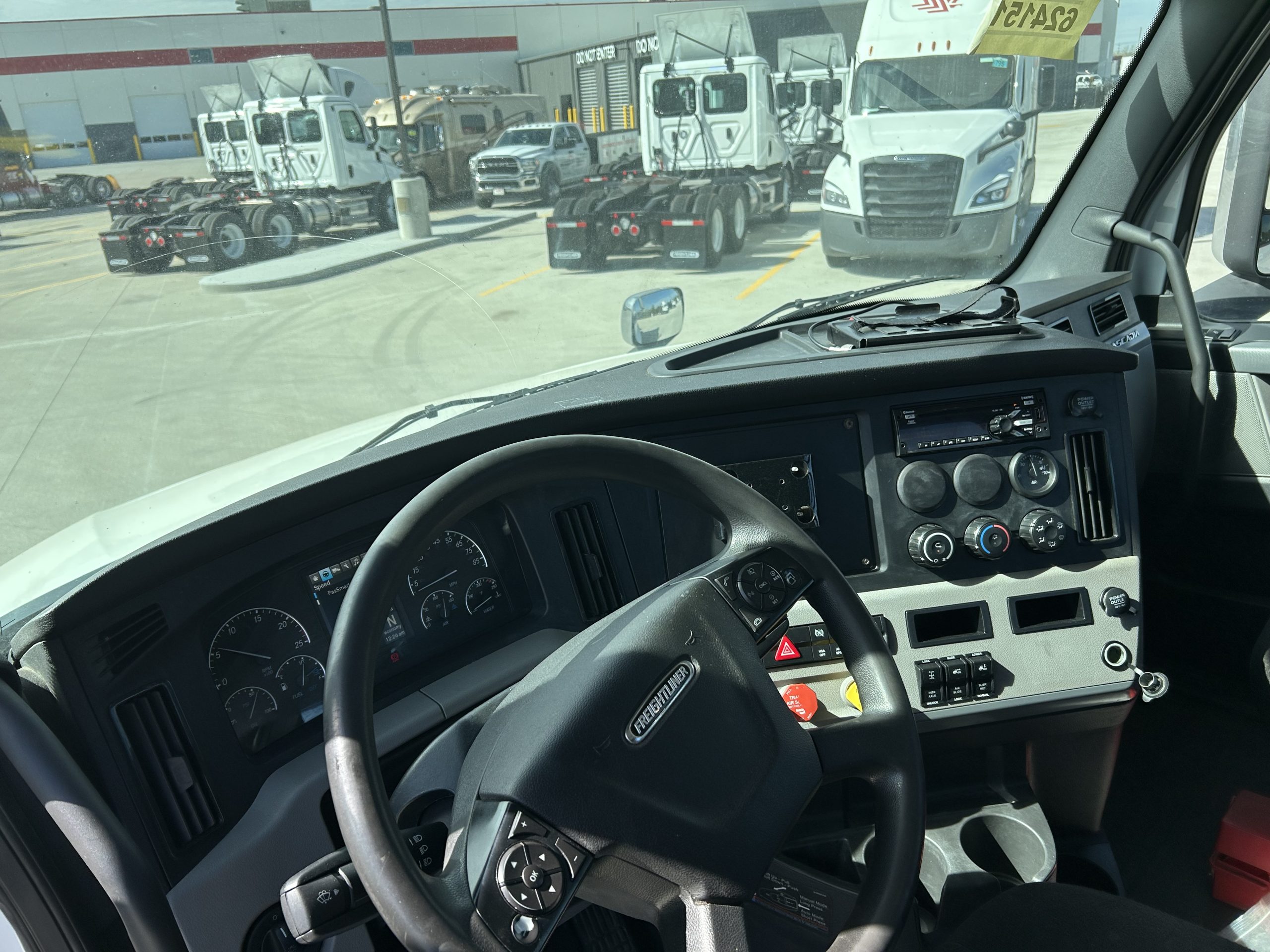 2020 Freightliner PT126DC 068PM00000dGPaL 2020 Freightliner PT126DC 068PM00000dGPaL