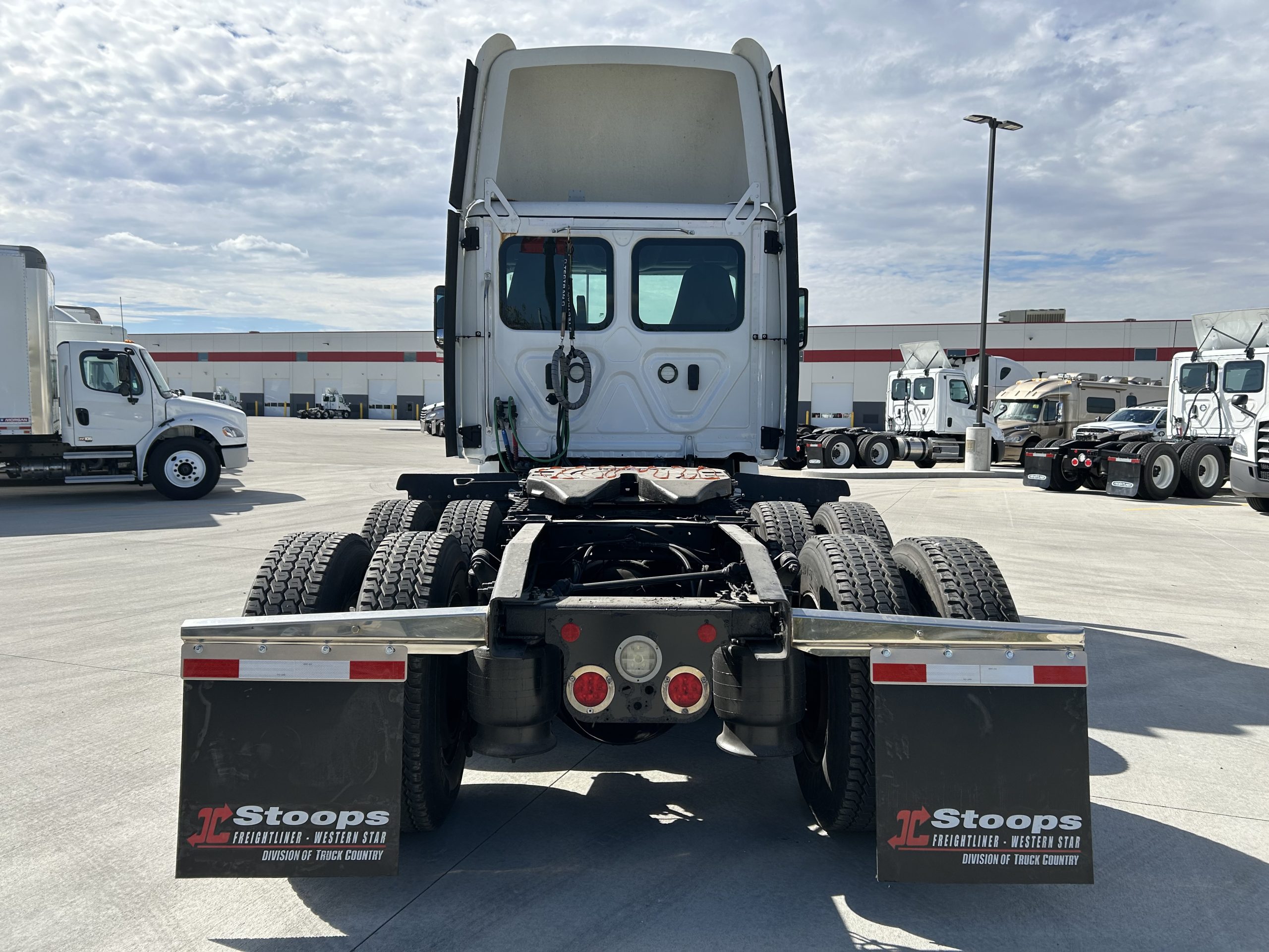 2020 Freightliner PT126DC 068PM00000dGicv 2020 Freightliner PT126DC 068PM00000dGicv