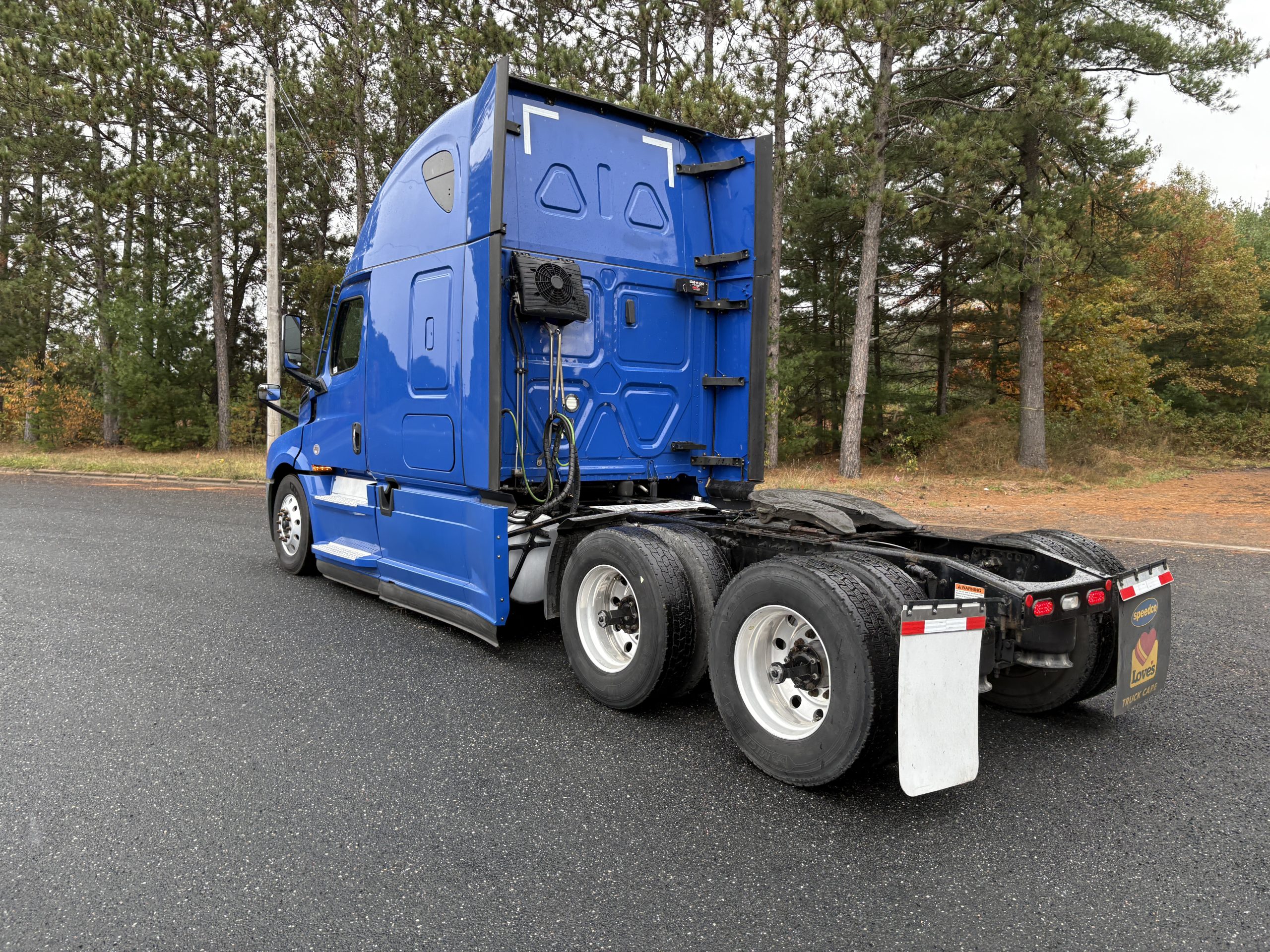 2021 Freightliner - image 5