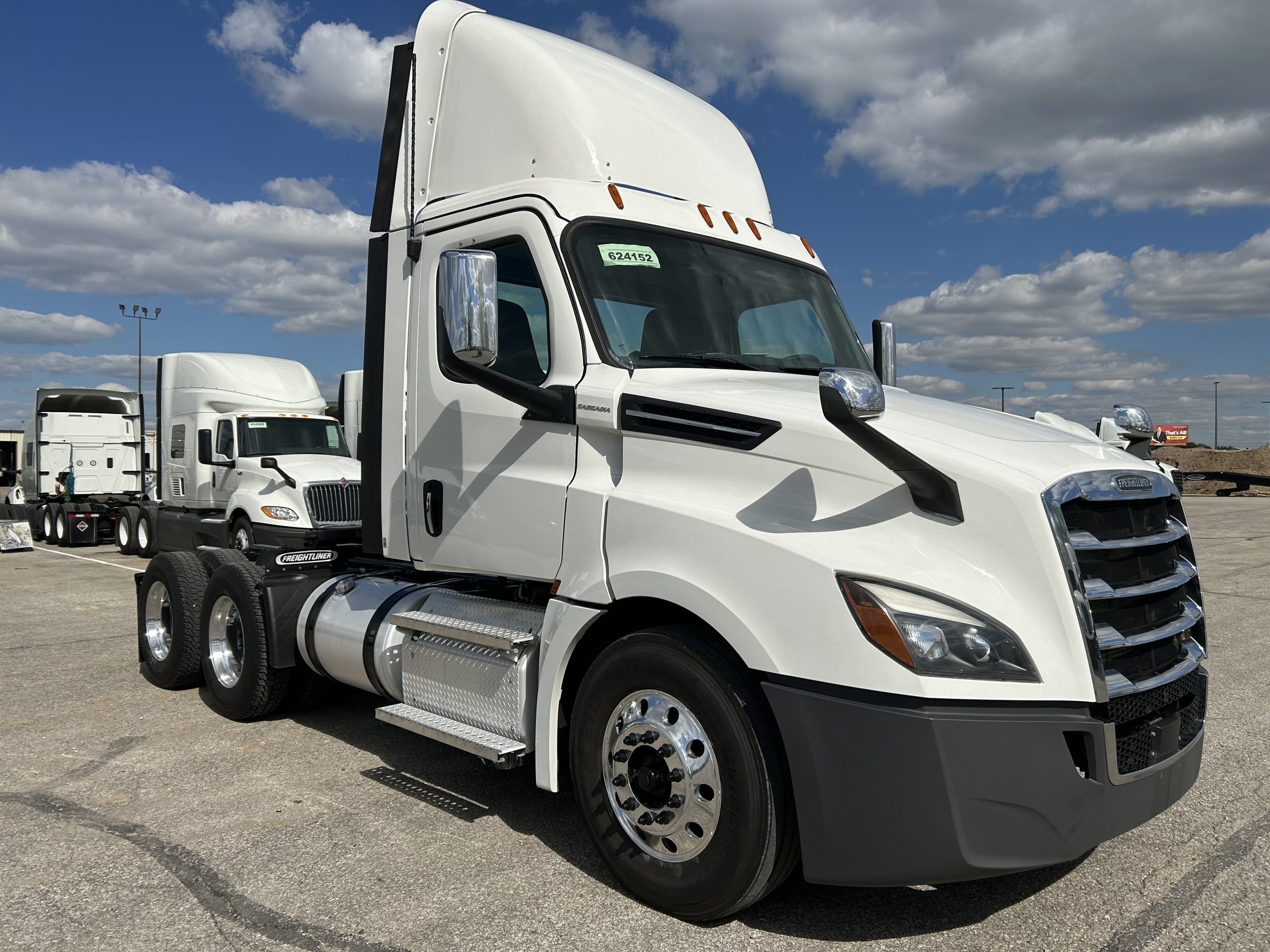 2020 Freightliner - image 3