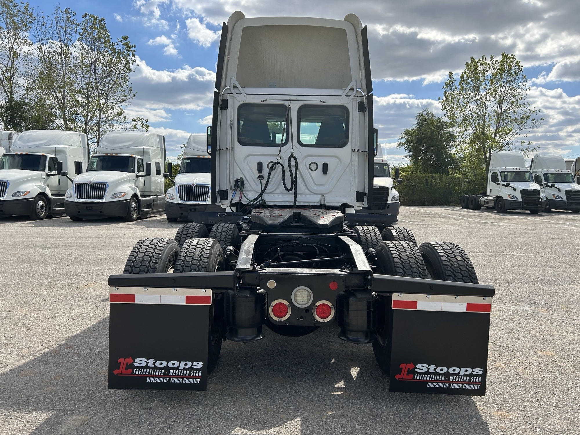 2020 Freightliner - image 4