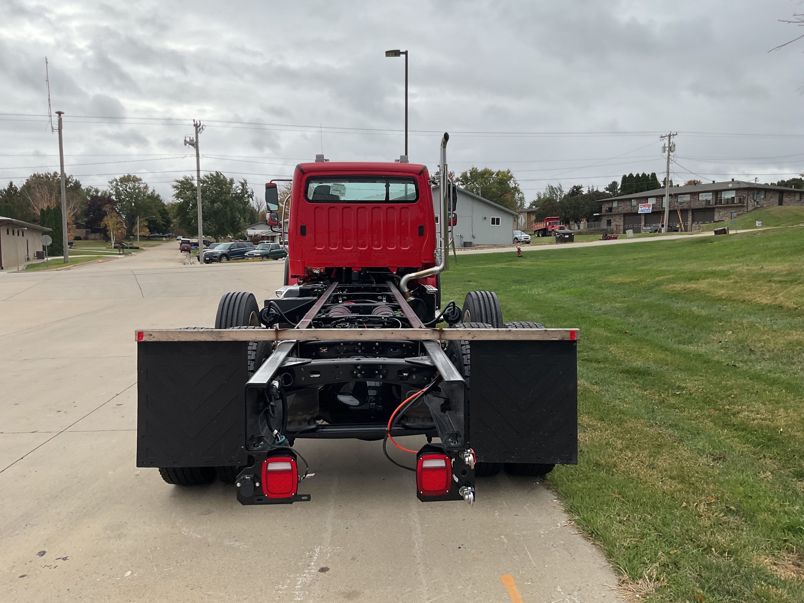 2025 Freightliner M2 106 - image 4