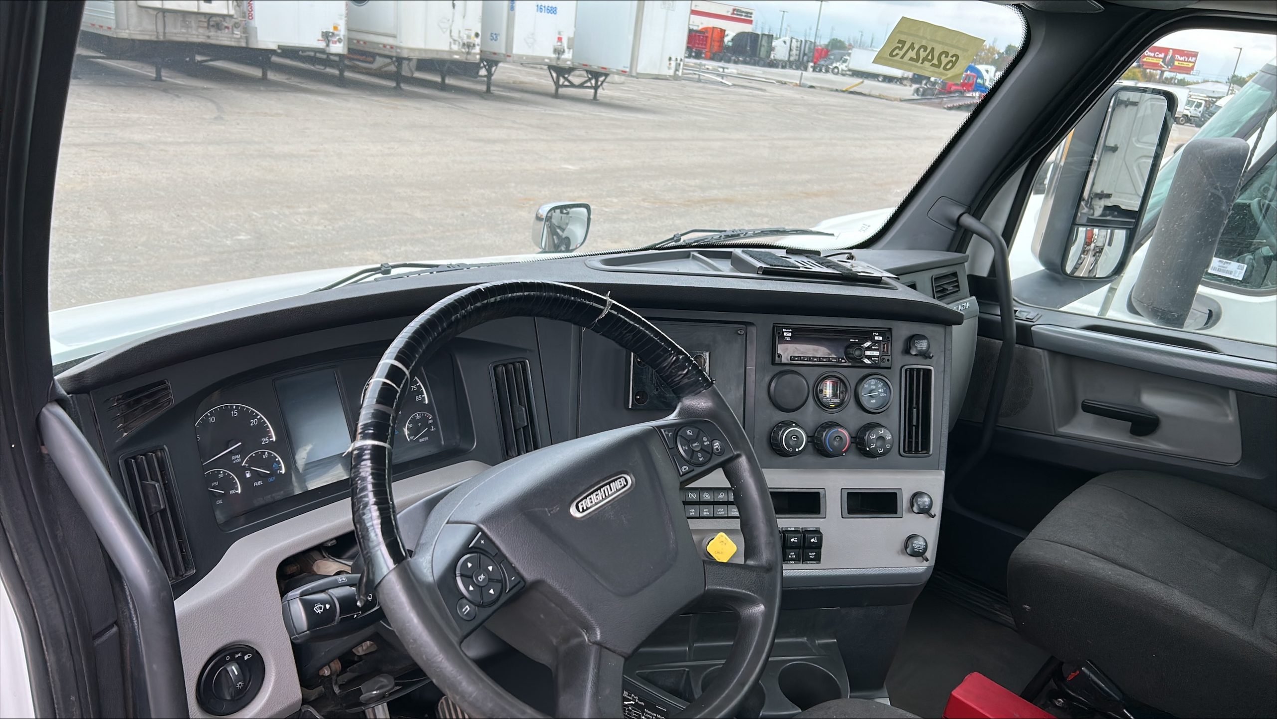 2020 Freightliner - image 5