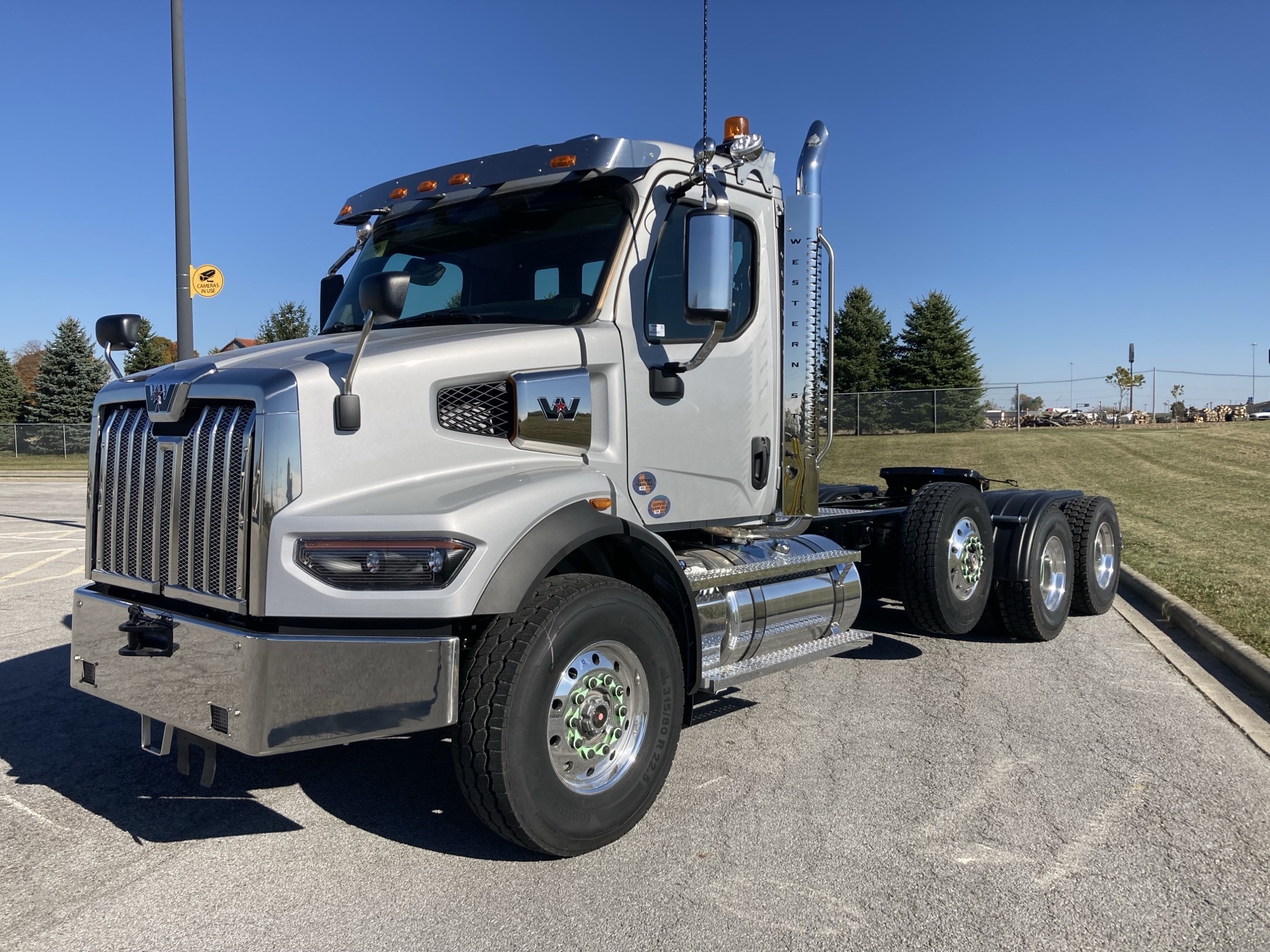 2026 Western Star 47X 2026 Western Star 47X - image 3 of 6