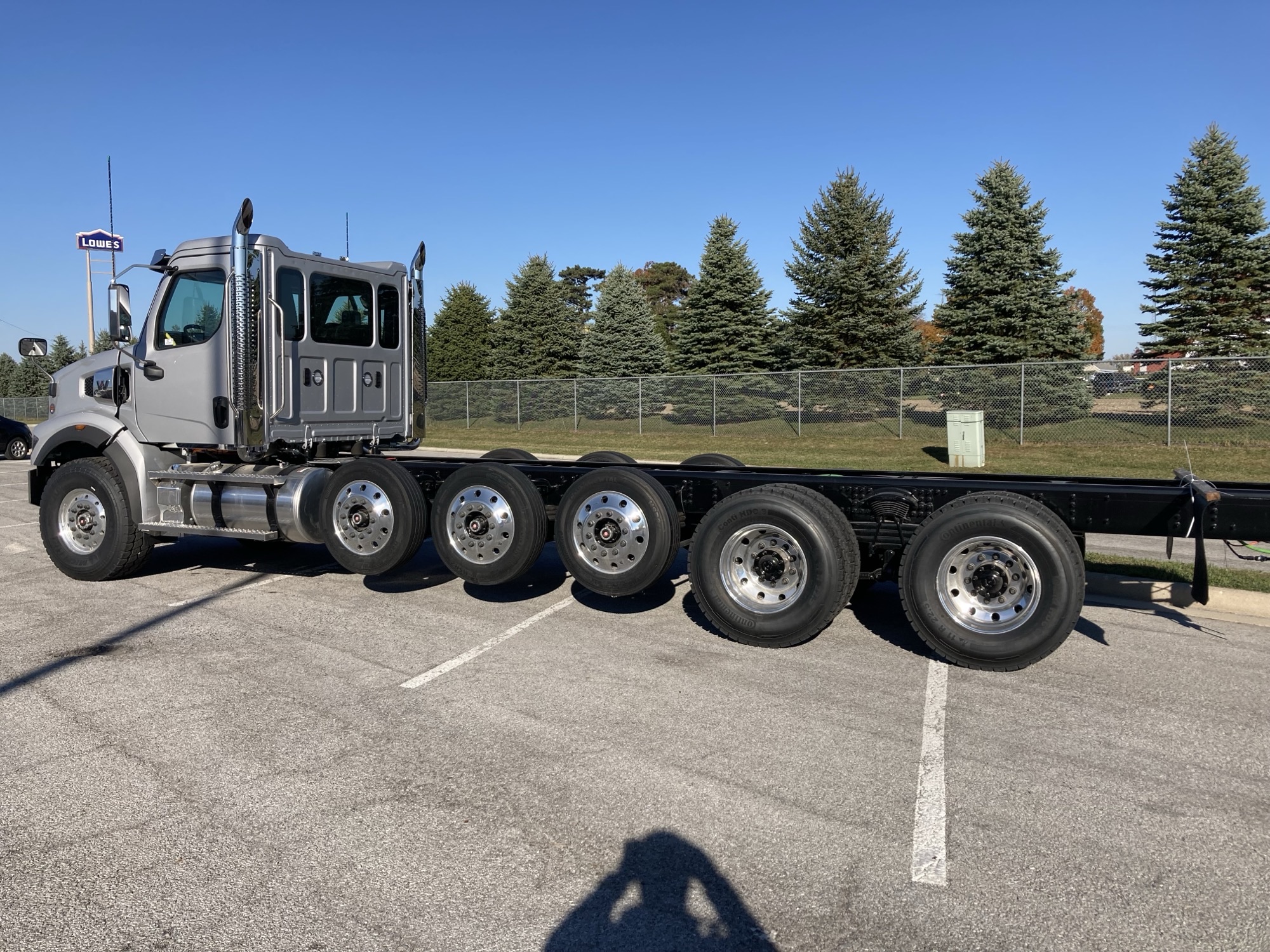 2026 Western Star 47X 2026 Western Star 47X - image 3 of 6