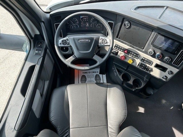 2026 Freightliner - image 5