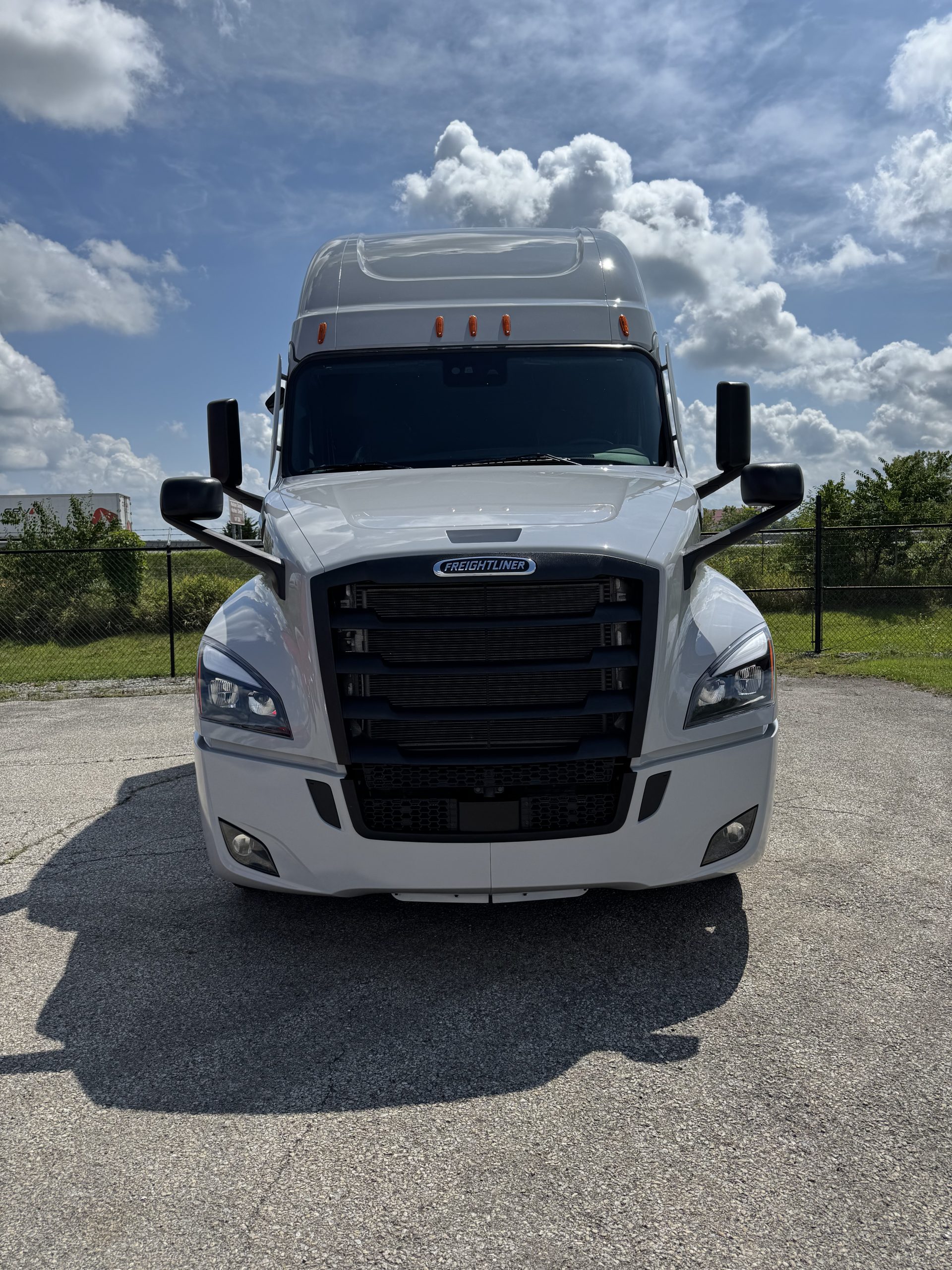 2026 Freightliner PT126SLP - image 2 of 2