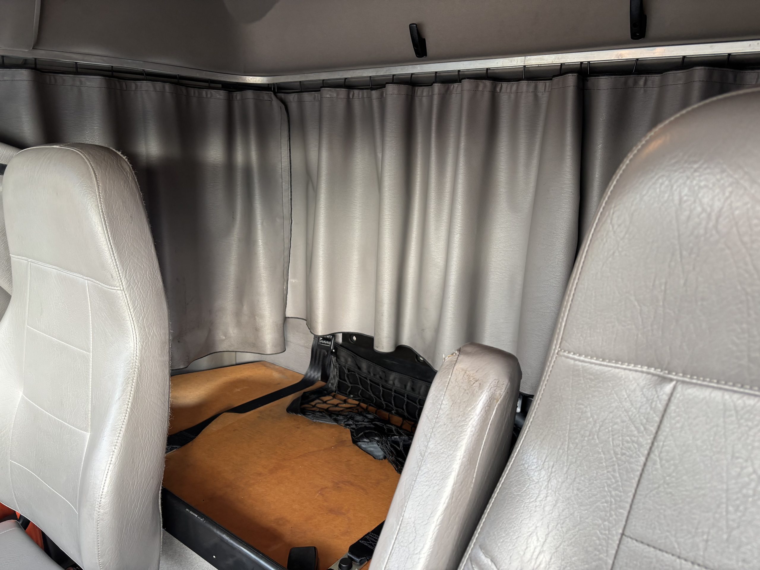 2019 Freightliner 114SD 2019 Freightliner 114SD - image 5 of 6