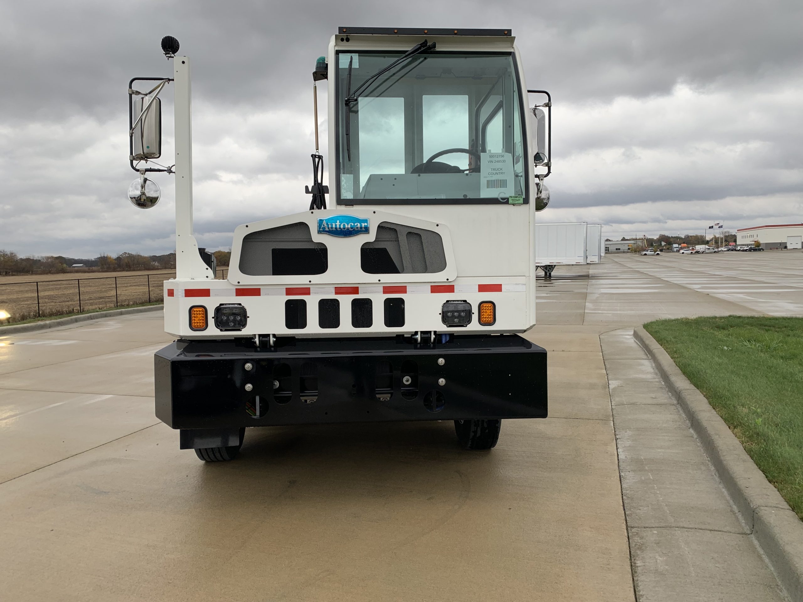 2024 Autocar - image 1