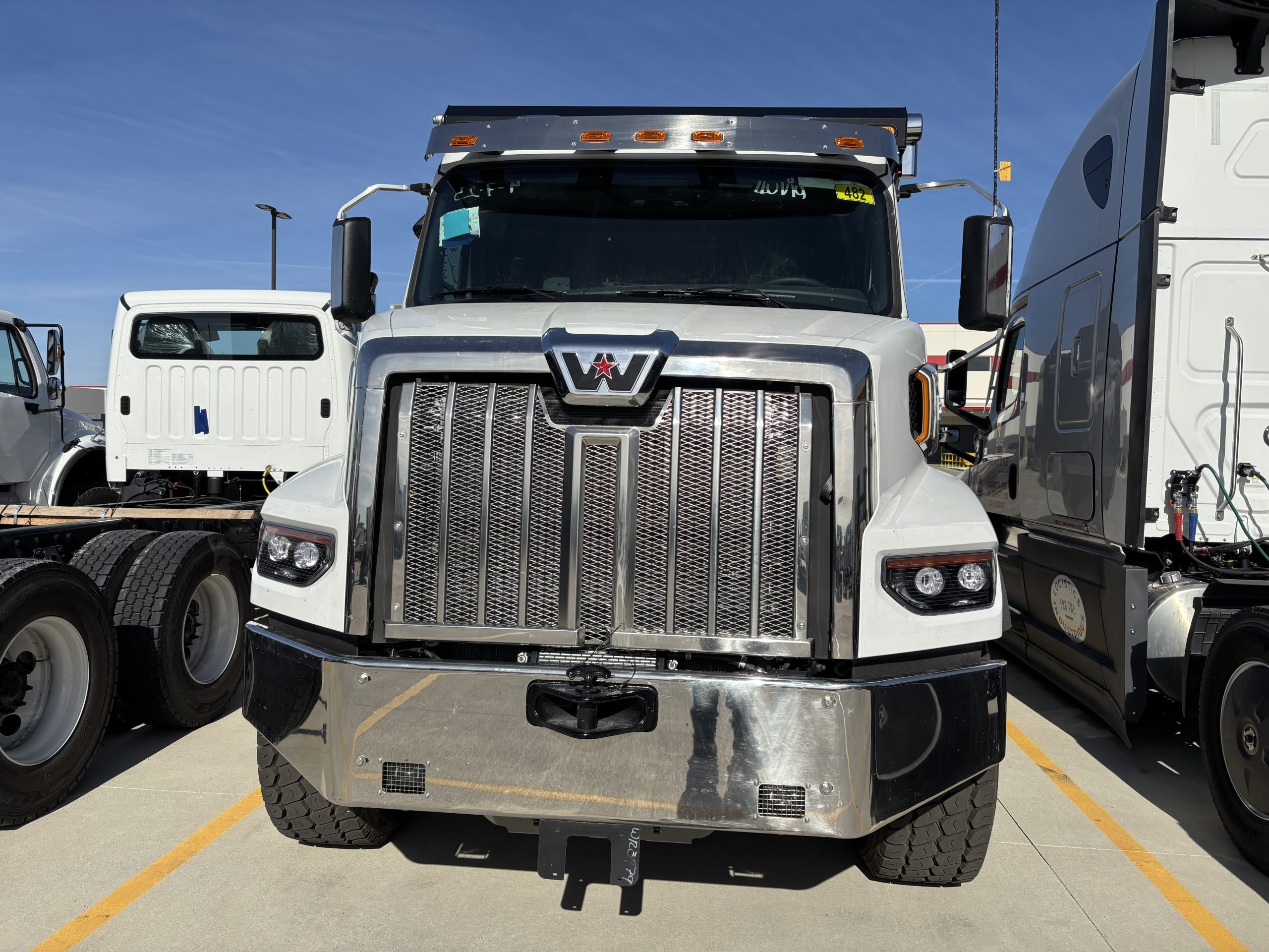 2026 Western Star 47X - image 2 of 6