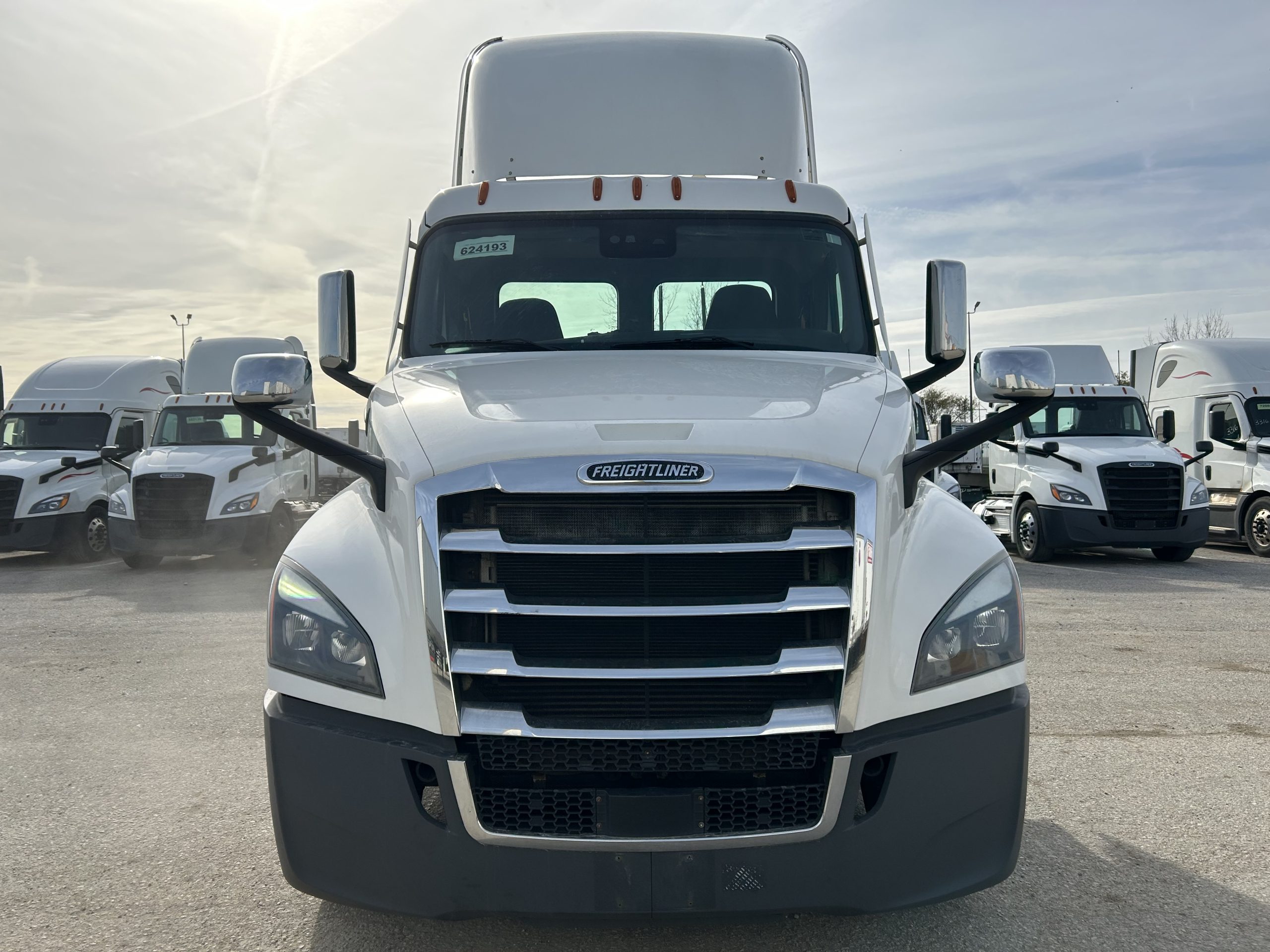2020 Freightliner - image 2