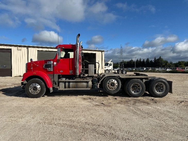 2019 Freightliner 122SD 2019 Freightliner 122SD - image 2 of 3