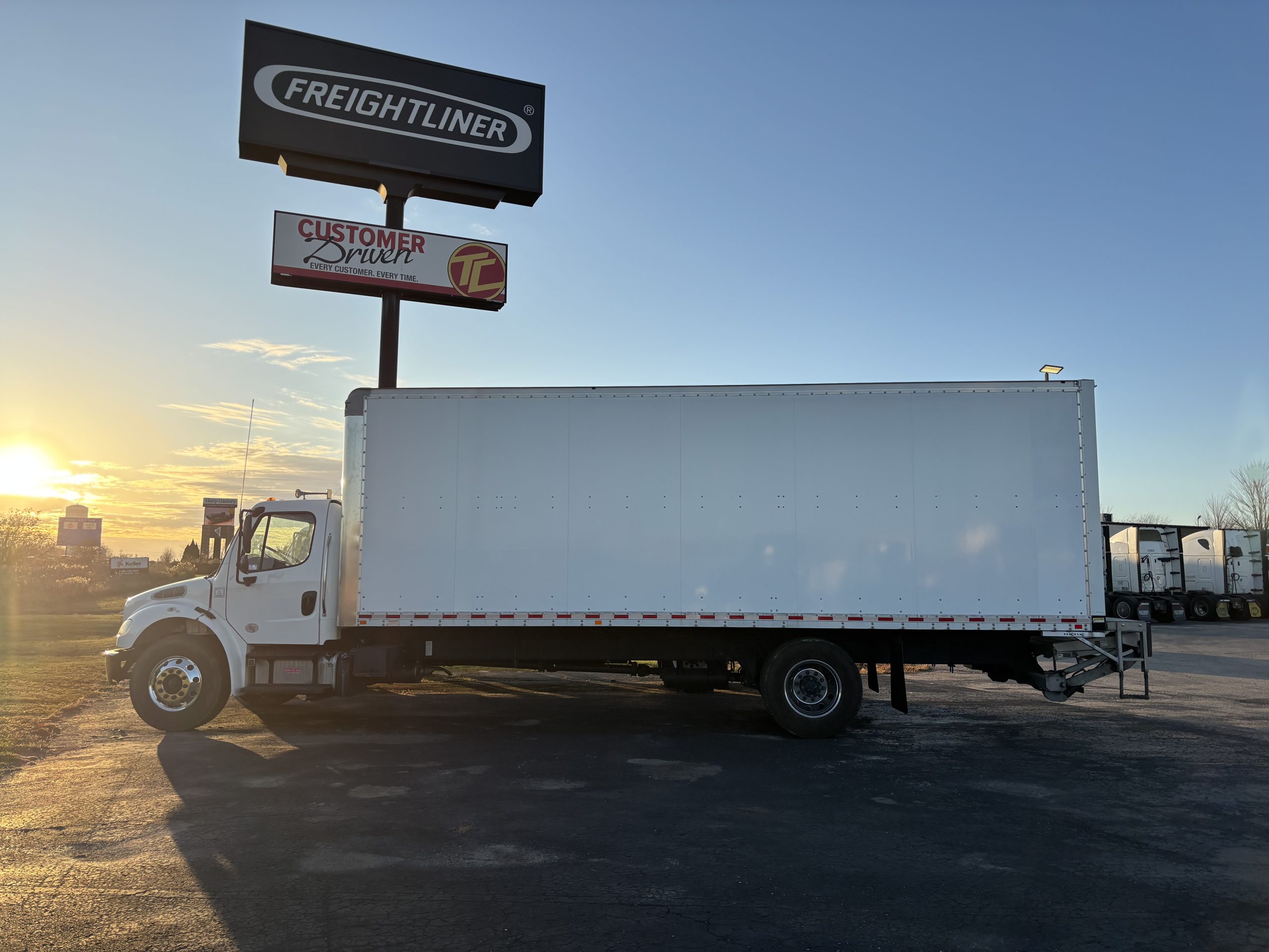 2019 Freightliner M260 - image 5 of 6