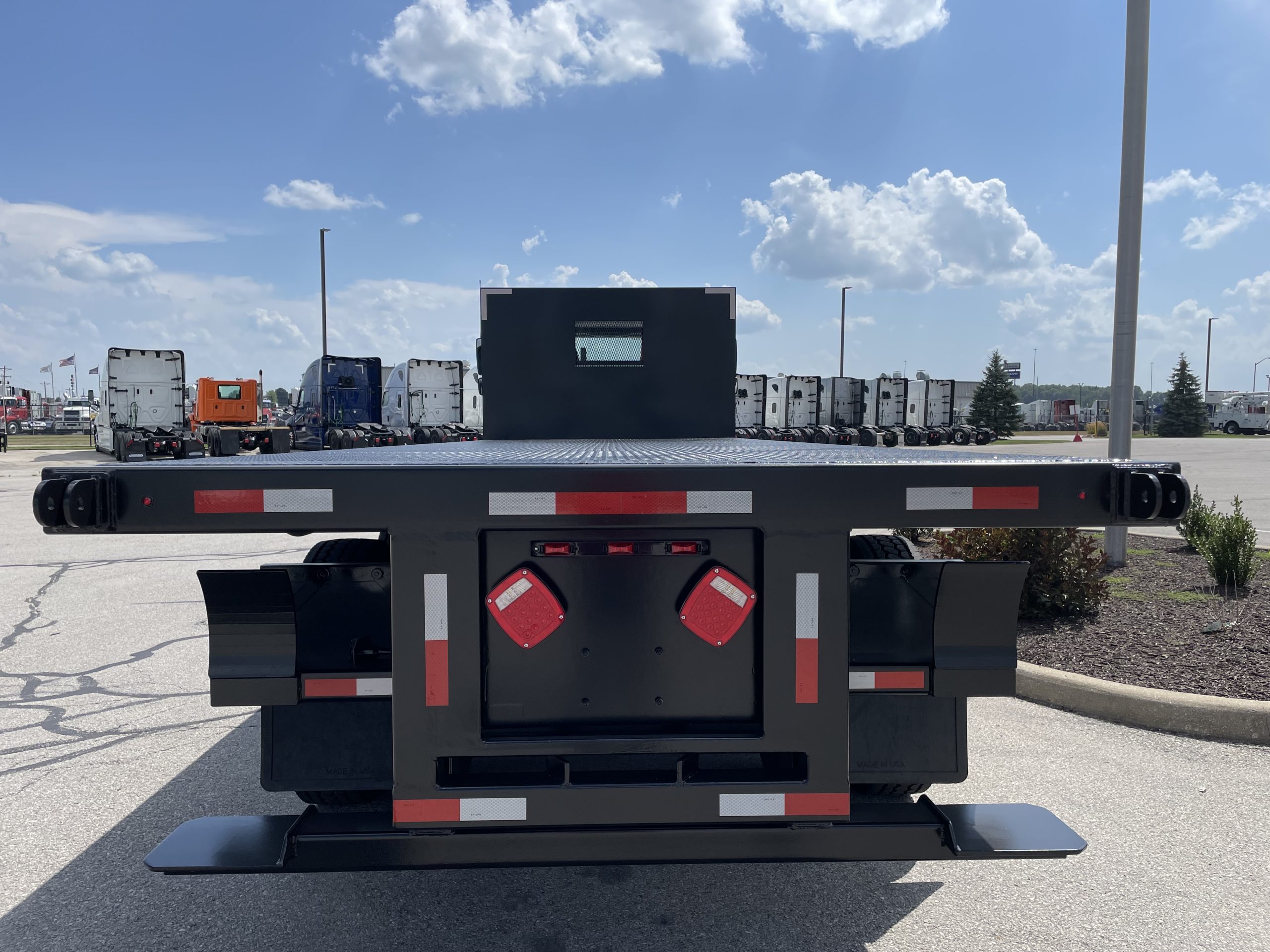 2026 Freightliner M2 106 - image 4