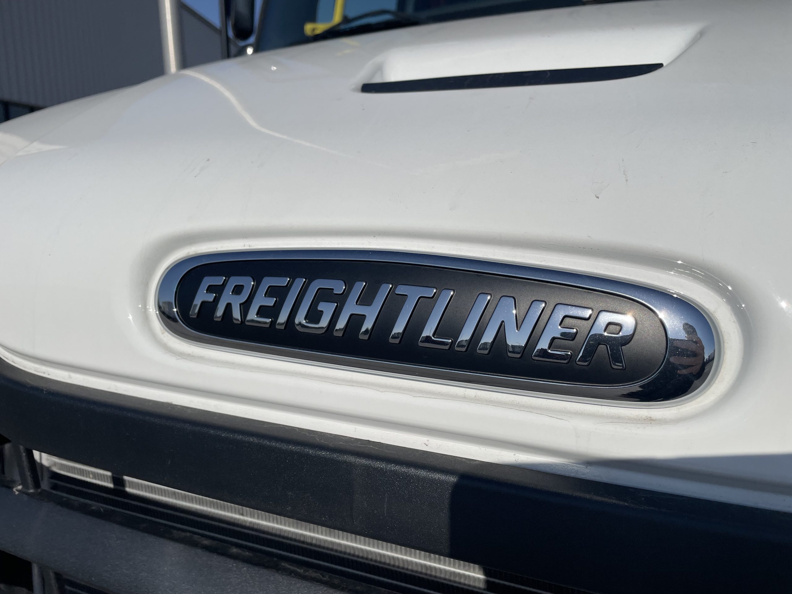 2026 Freightliner M2 106+ - image 4 of 6