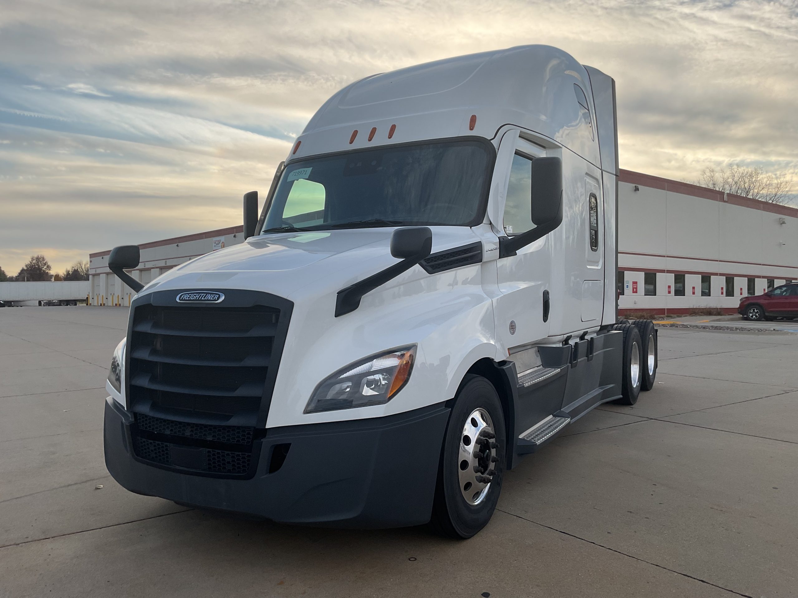 2022 Freightliner - image 1