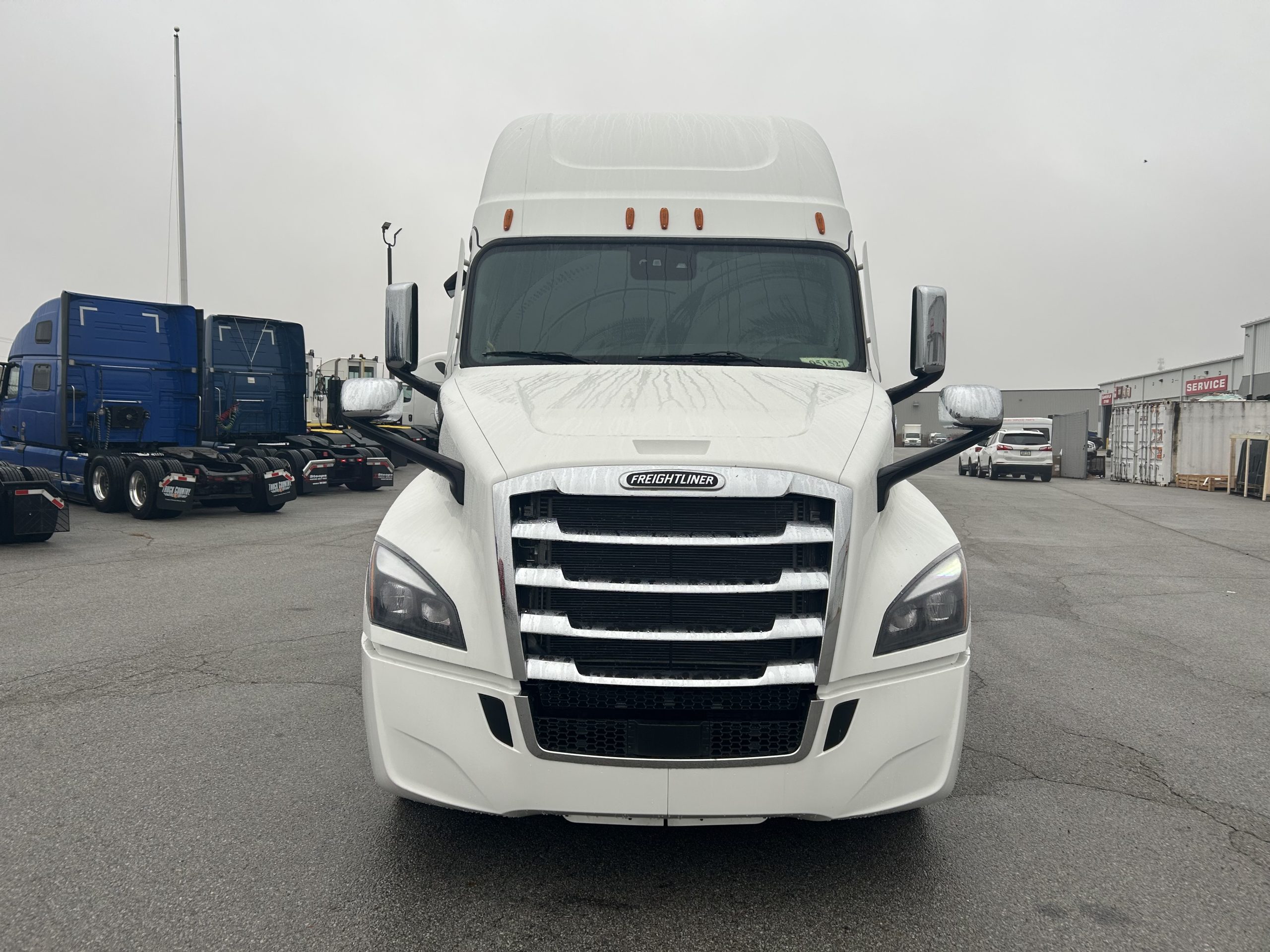2026 Freightliner - image 2