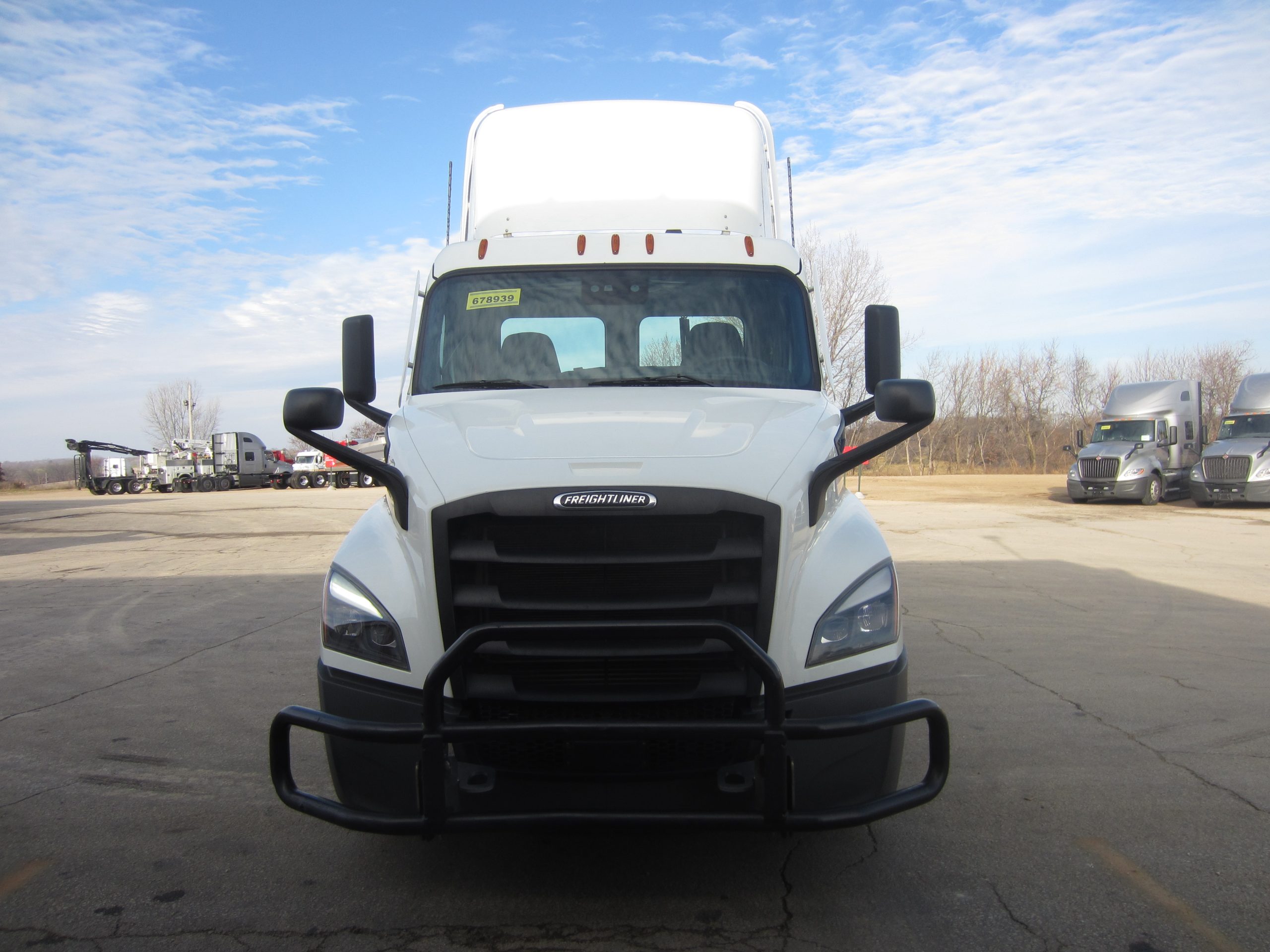 2021 Freightliner - image 2