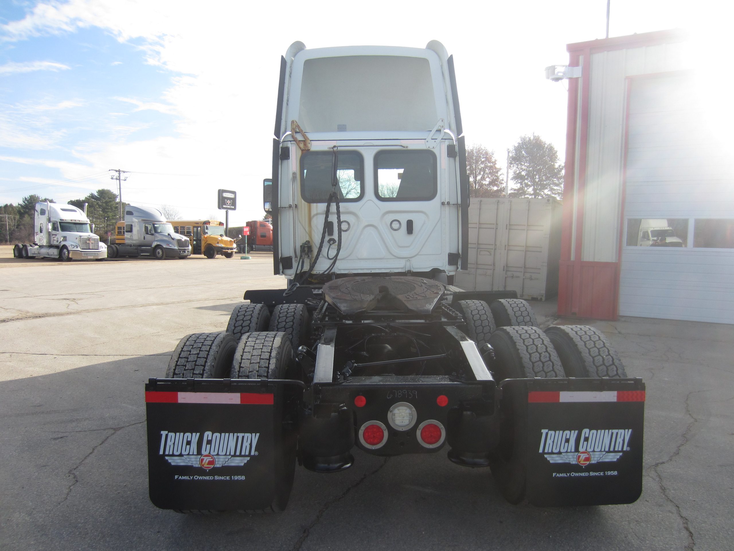 2021 Freightliner - image 4