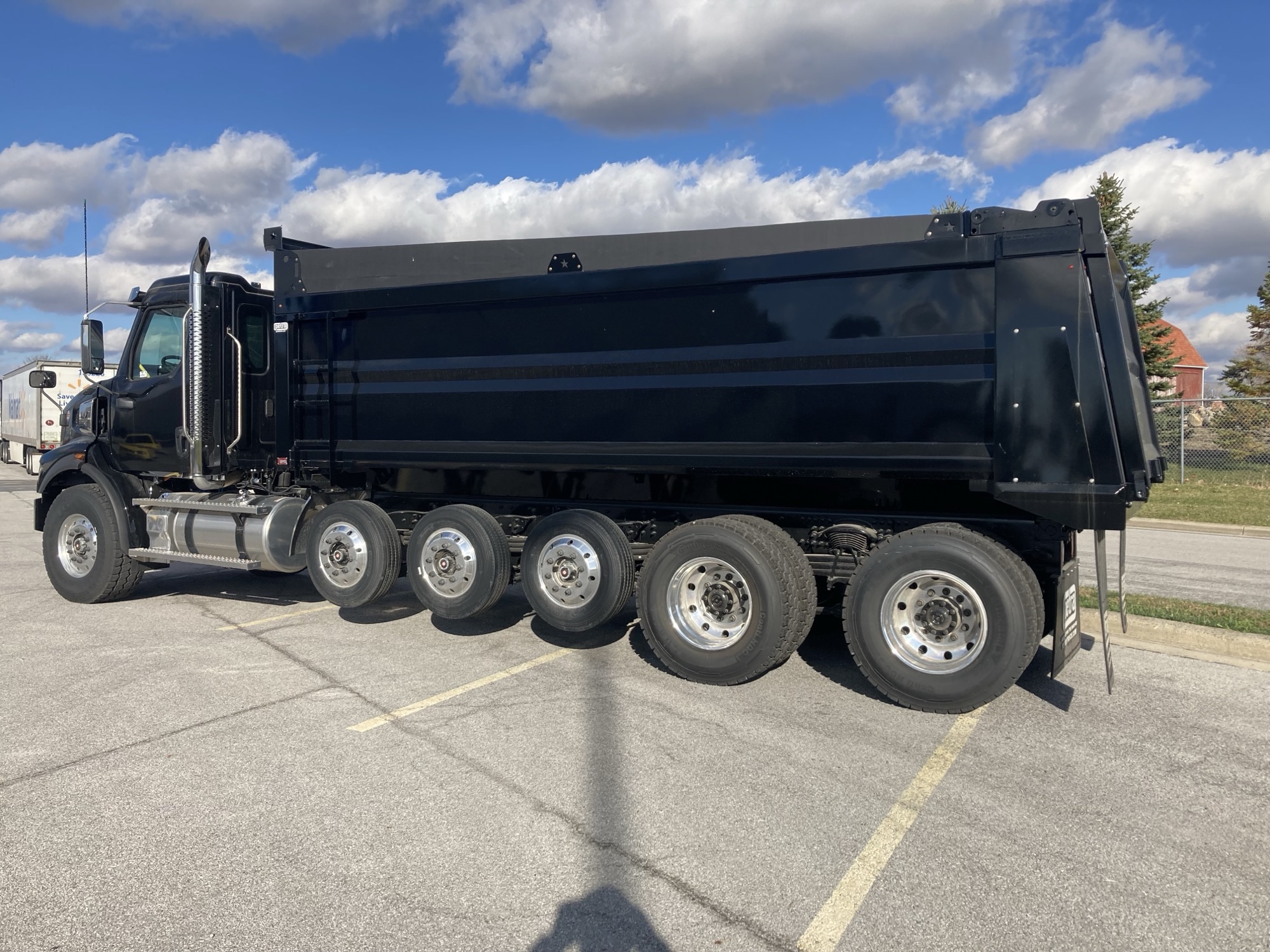 2026 Western Star 47X 2026 Western Star 47X - image 4 of 6