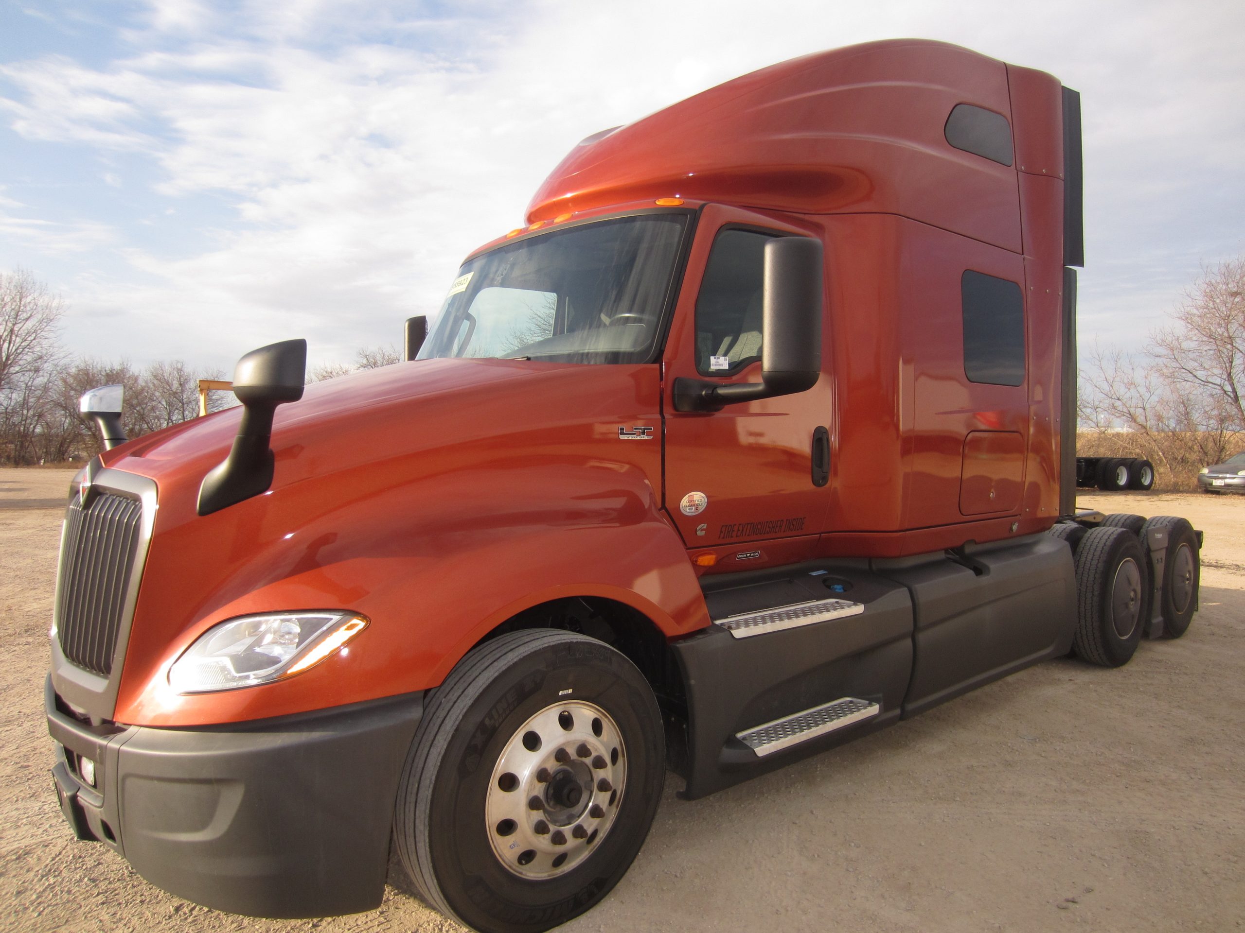 2022 International LT625 2022 International LT625 - image 1 of 6