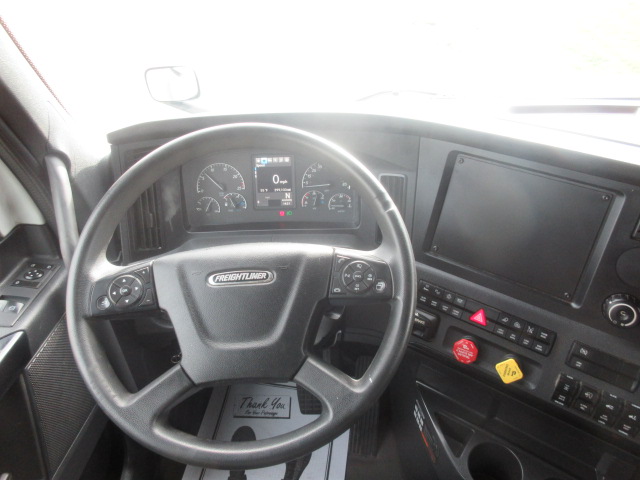 2023 Freightliner PT126 2023 Freightliner PT126 - image 5 of 6