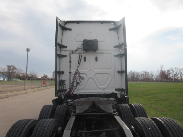 2023 Freightliner PT126 2023 Freightliner PT126 - image 4 of 6