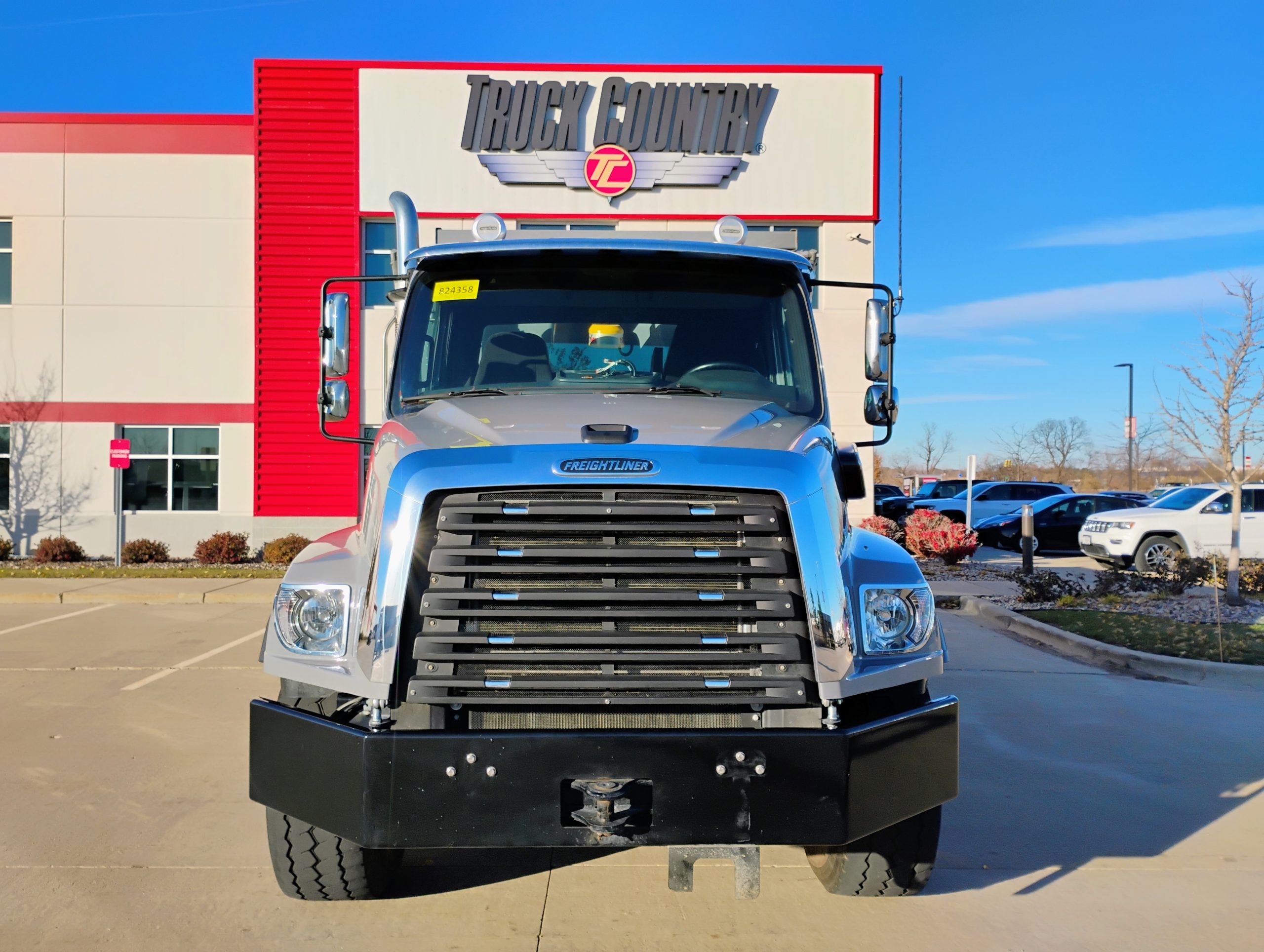 2024 Freightliner 114SD - image 6 of 6