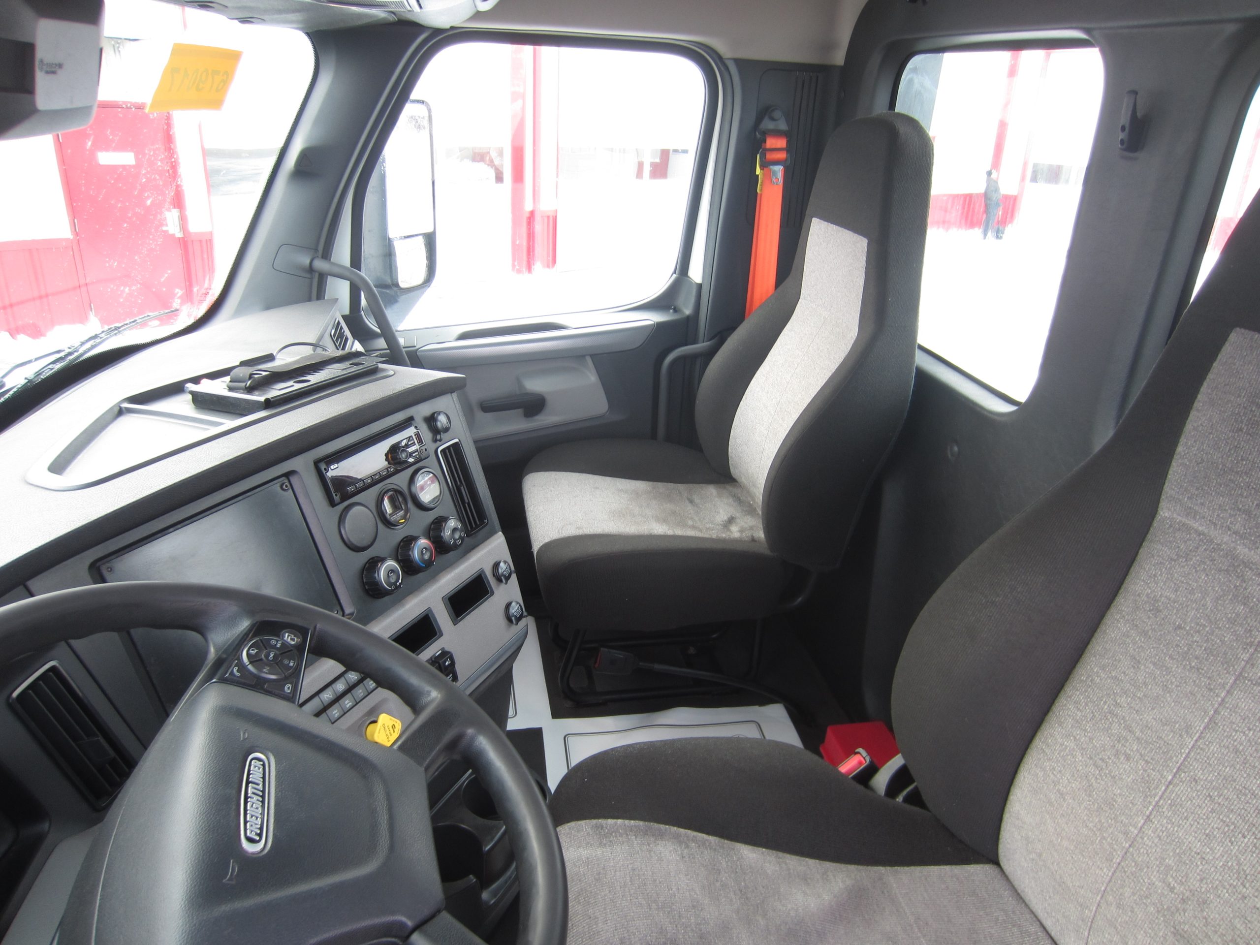 2021 Freightliner PE116 - image 6 of 6