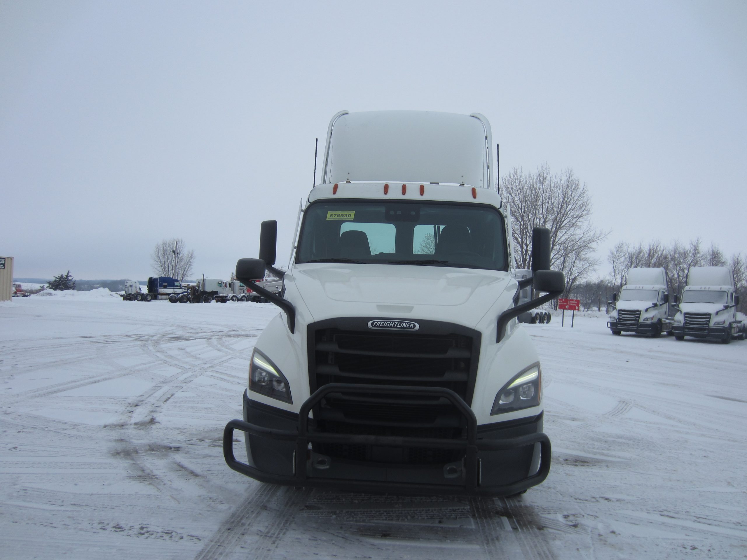 2021 Freightliner PE116 - image 2 of 6