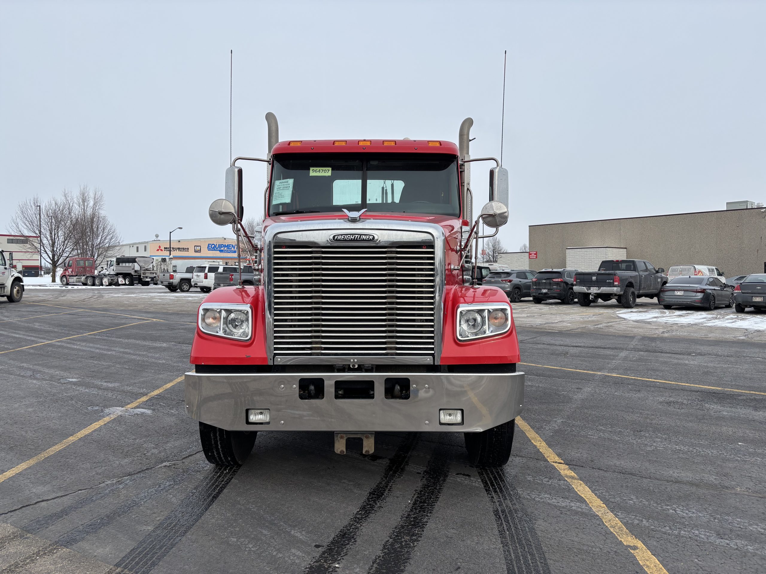 2019 Freightliner 122SD - image 2 of 6