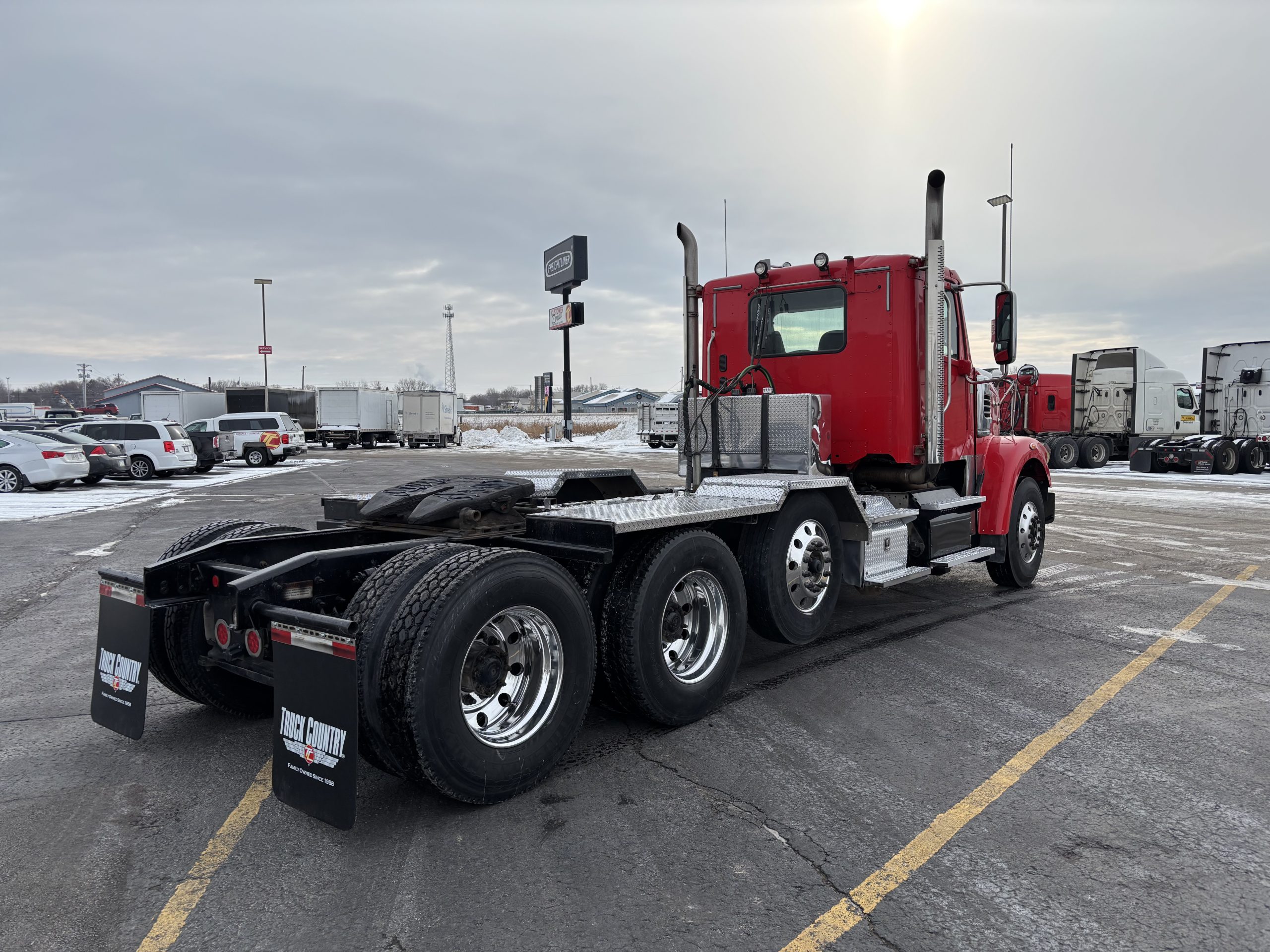 2019 Freightliner 122SD - image 6 of 6