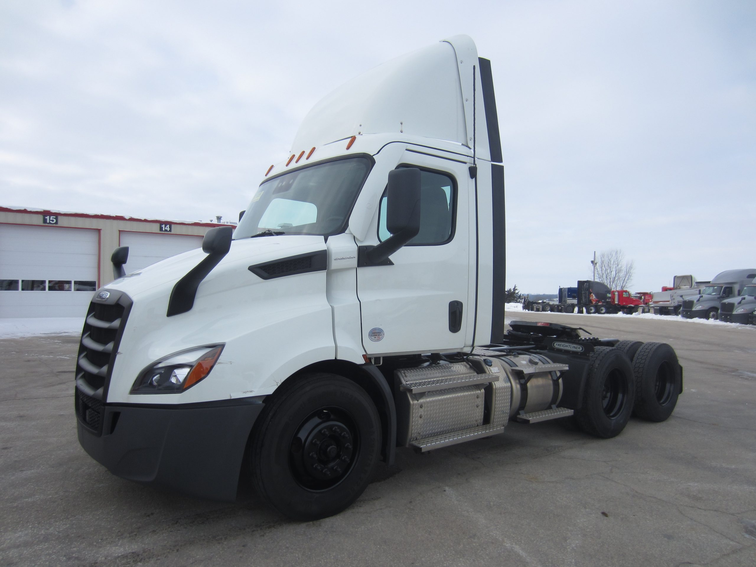 2021 Freightliner PE116 2021 Freightliner PE116 - image 1 of 6
