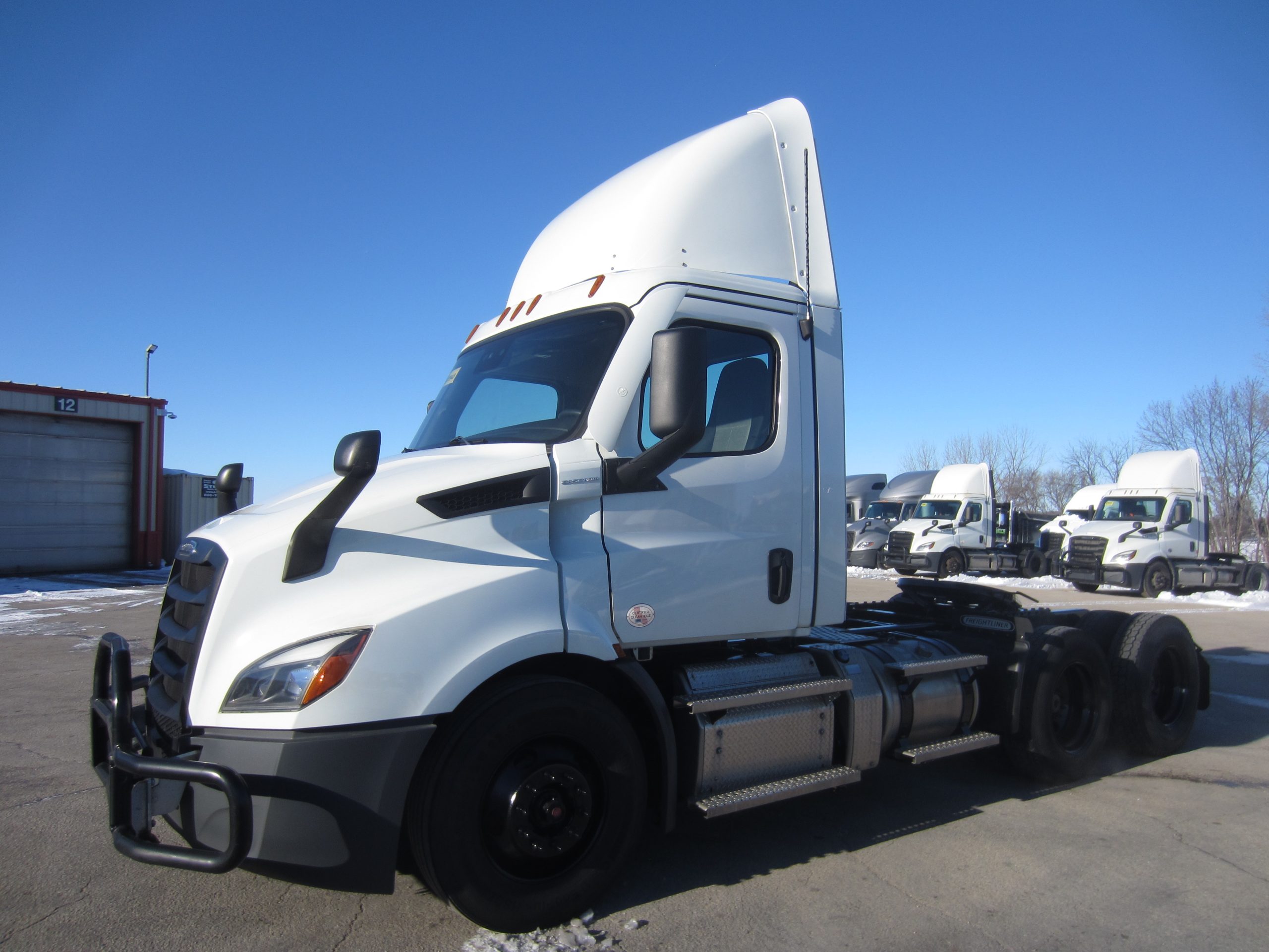 2021 Freightliner PE116 2021 Freightliner PE116 - image 1 of 6