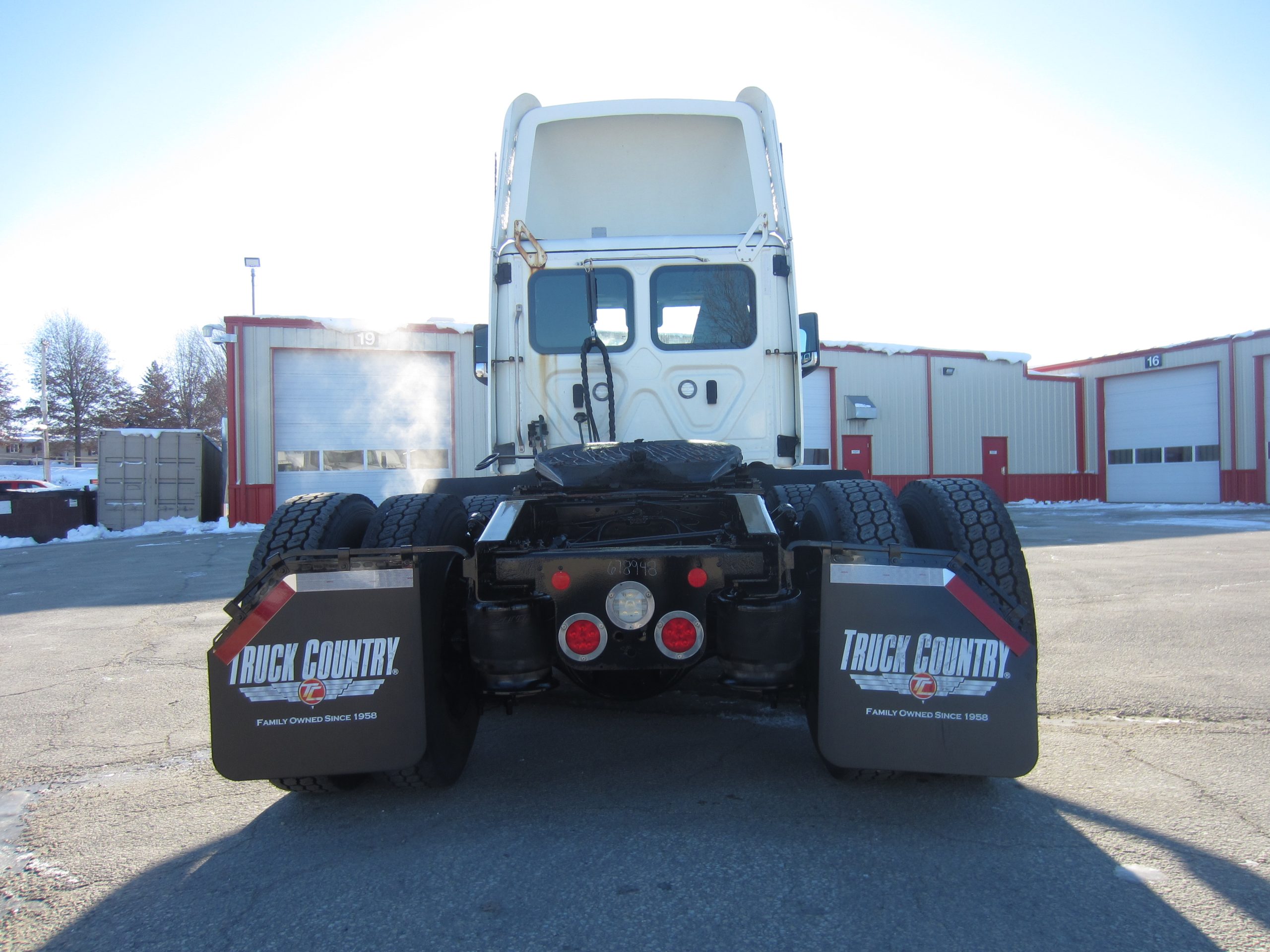 2021 Freightliner PE116 2021 Freightliner PE116 - image 4 of 6