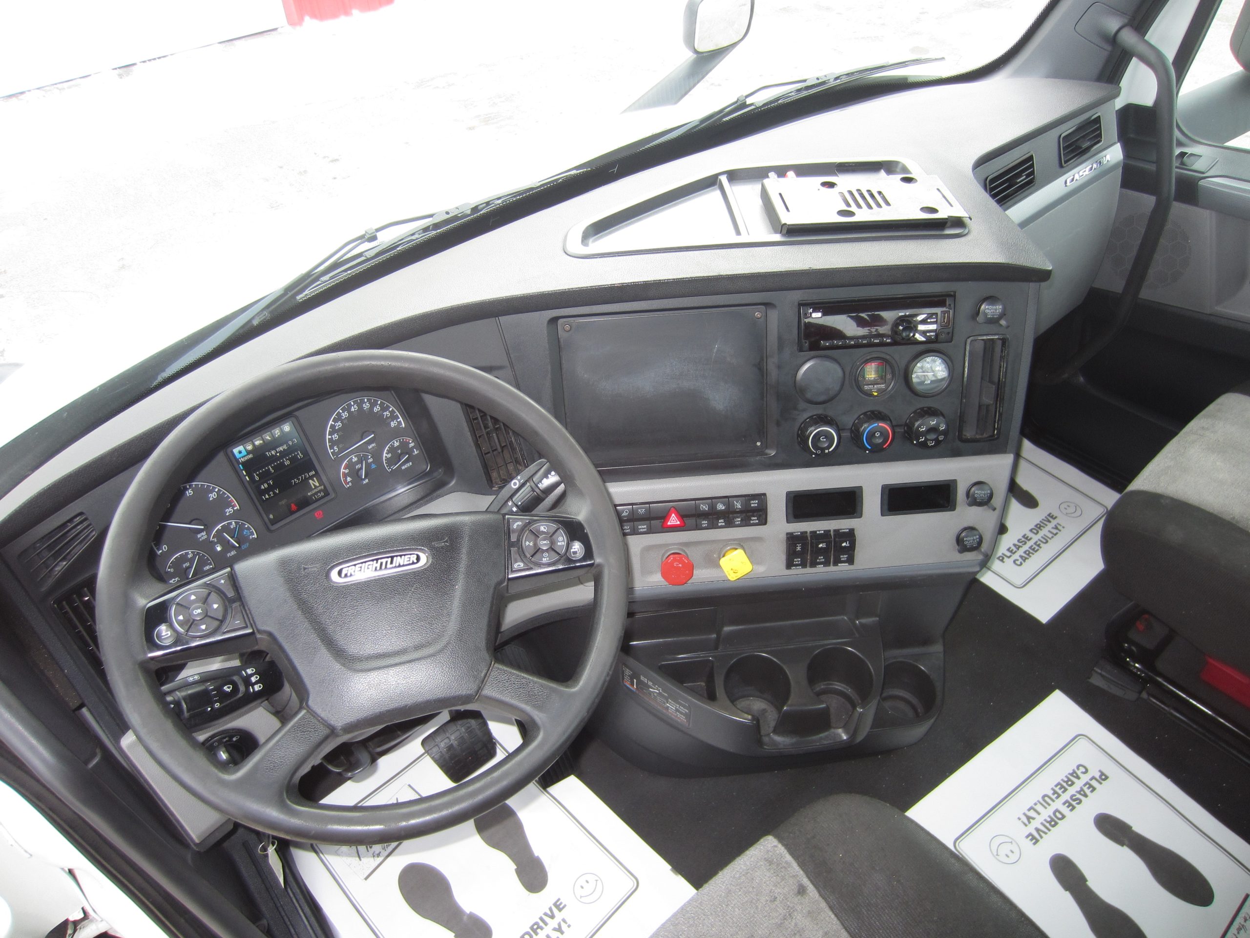 2021 Freightliner PE116 2021 Freightliner PE116 - image 5 of 6