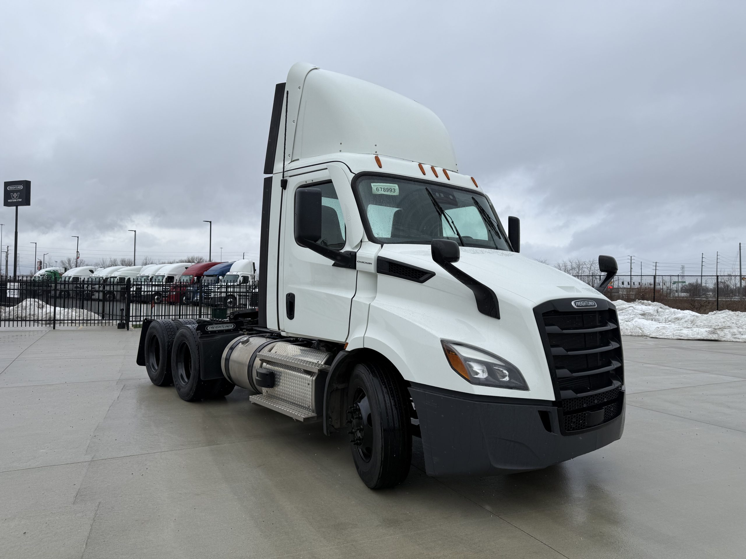 2021 Freightliner - image 6