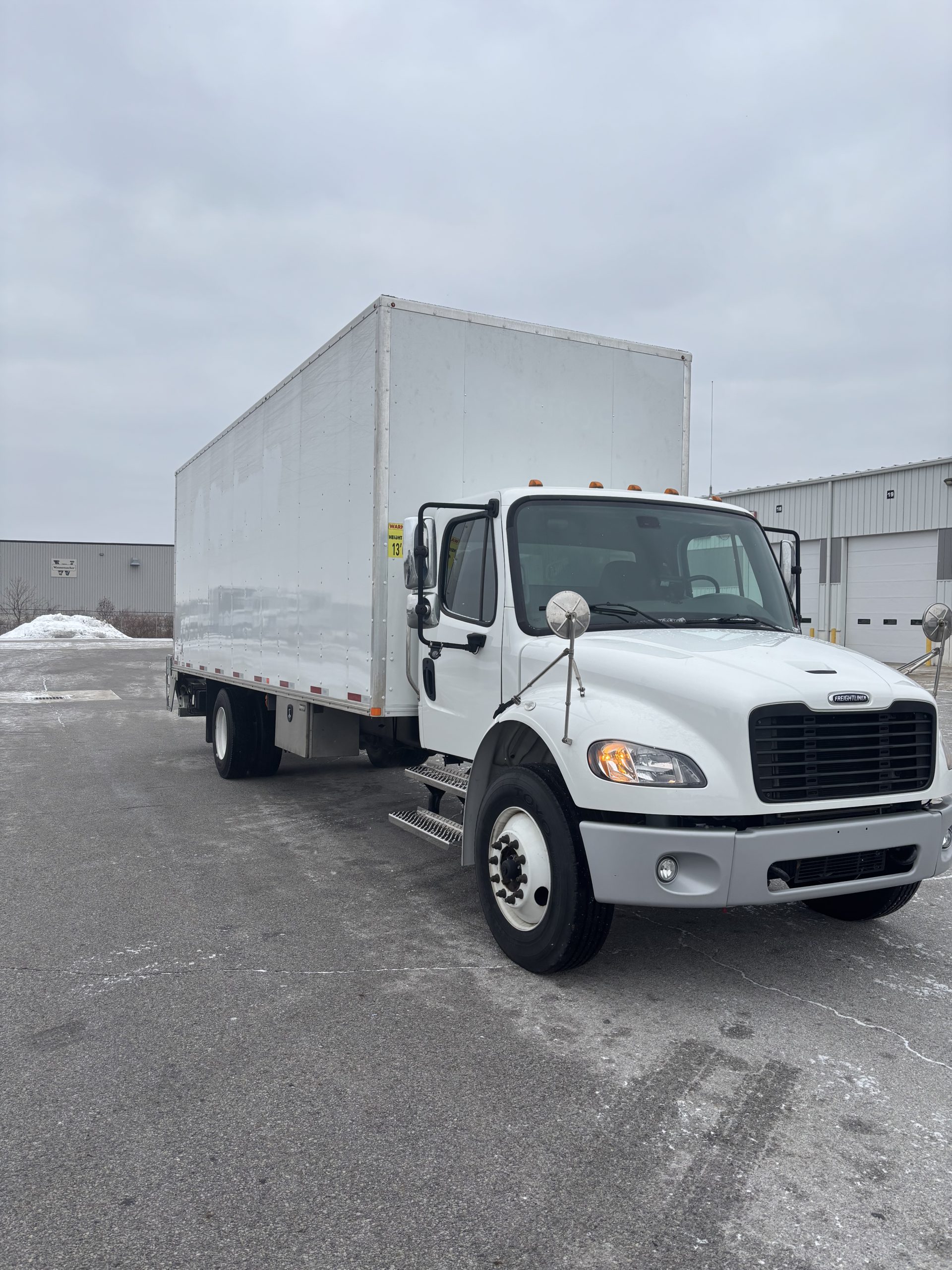 2021 Freightliner M2 106 - image 5 of 6